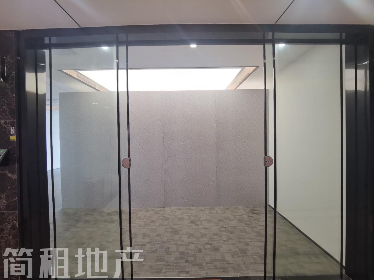 一手直租 高使用率 茂业时代广场 4个房间
