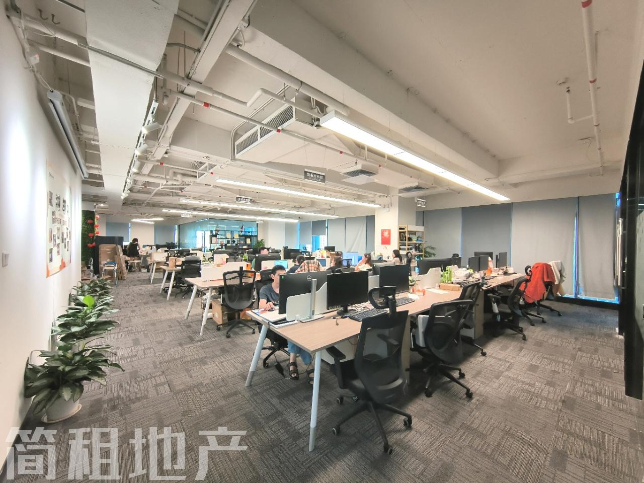 正电梯口 一手直租 超高使用率 位置好 中科大厦