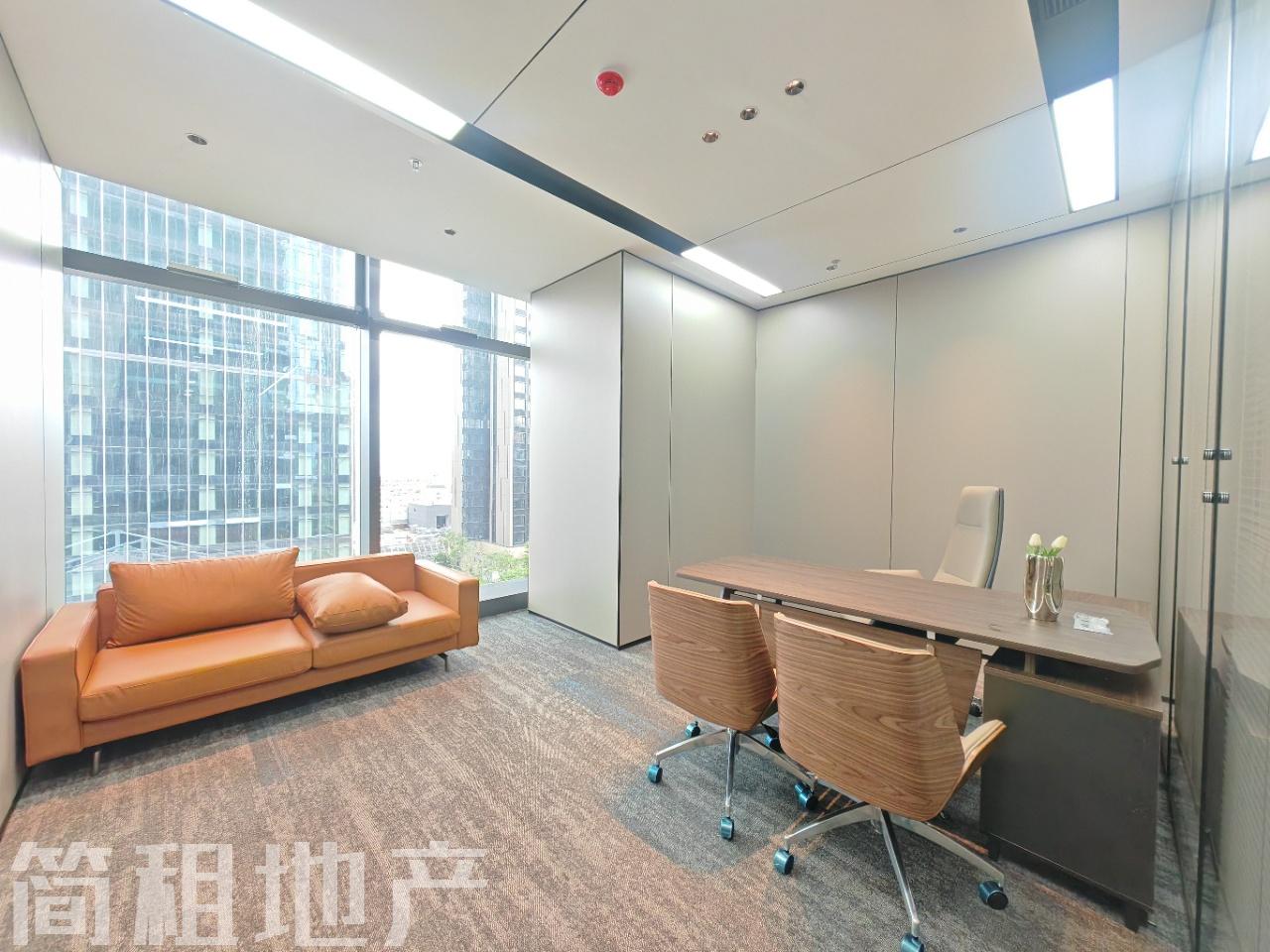 精装带家具 新楼 24小时空调  楼下就是地铁 盛龙时代广场