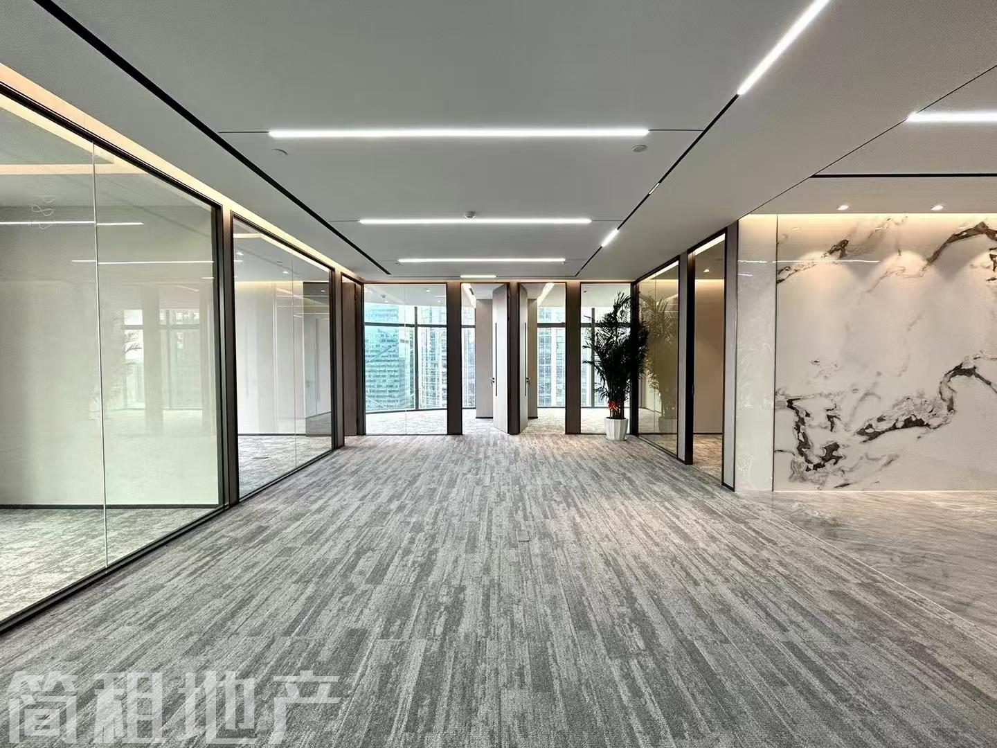 福田中心区363平东南 皇庭中心高层双面采光带家私拎包办公