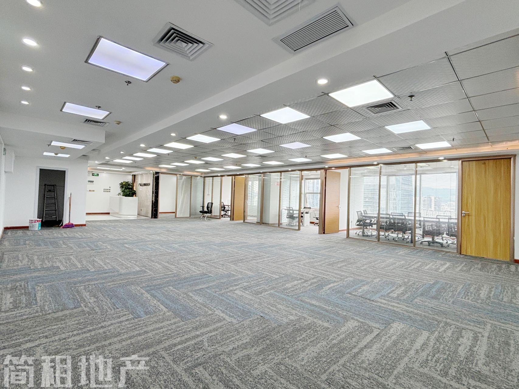 车公庙地铁口 喜年中心552平 高层海景精装带家私即可拎包办公