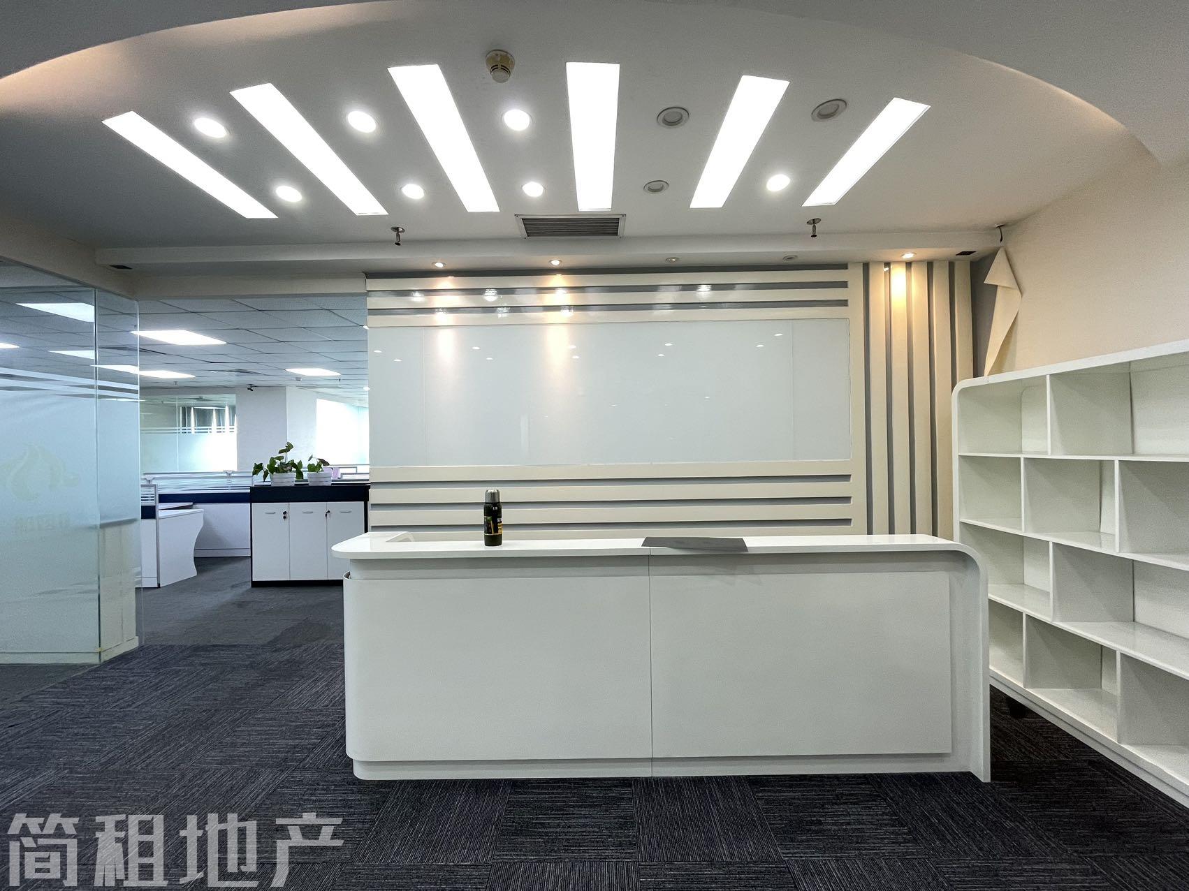 正电梯口  展示好 地铁近 24小时空调 长虹科技大厦 