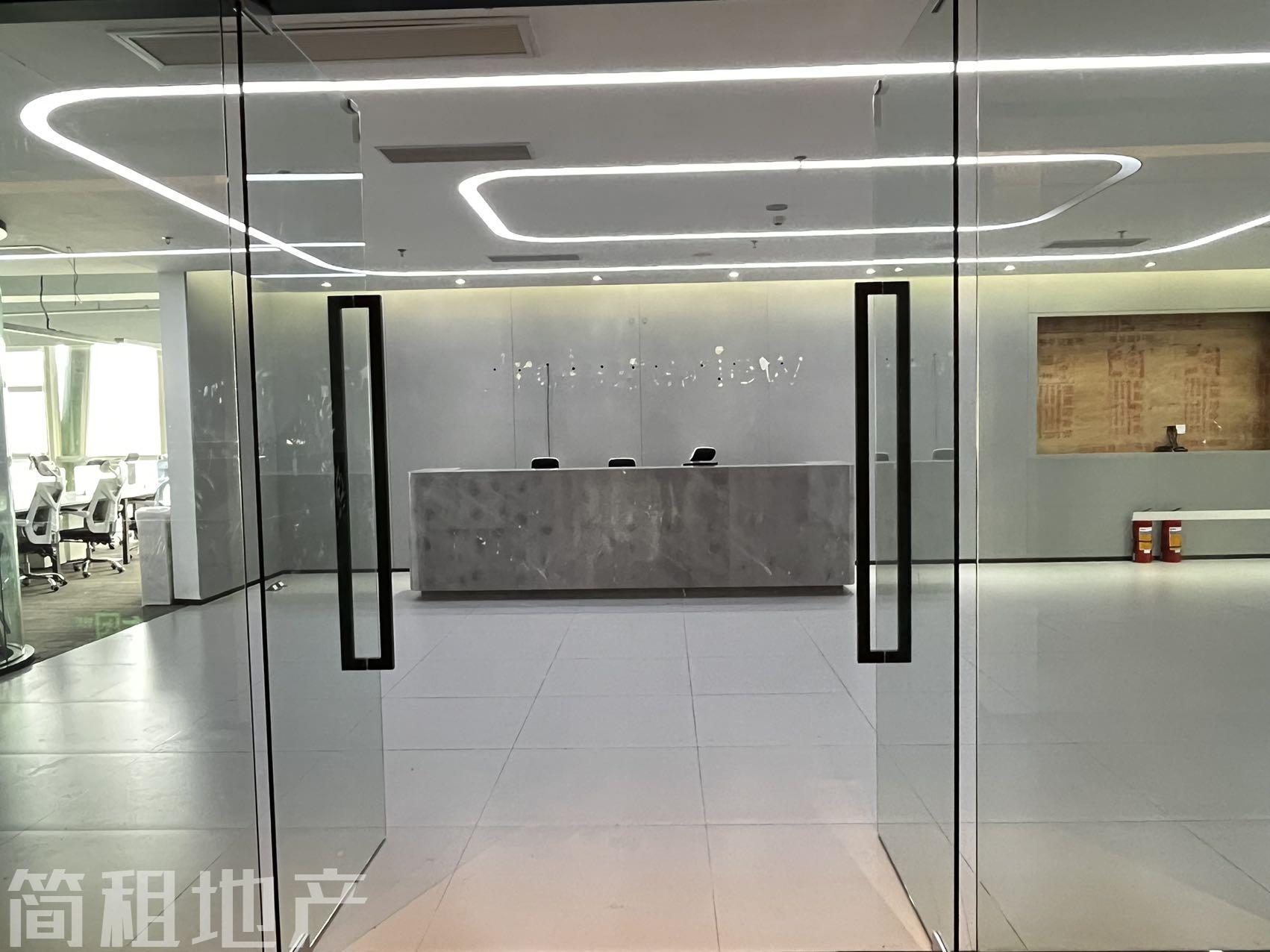 可定制装修 楼下就是地铁 地标建筑 带公共配套 众冠时代广场