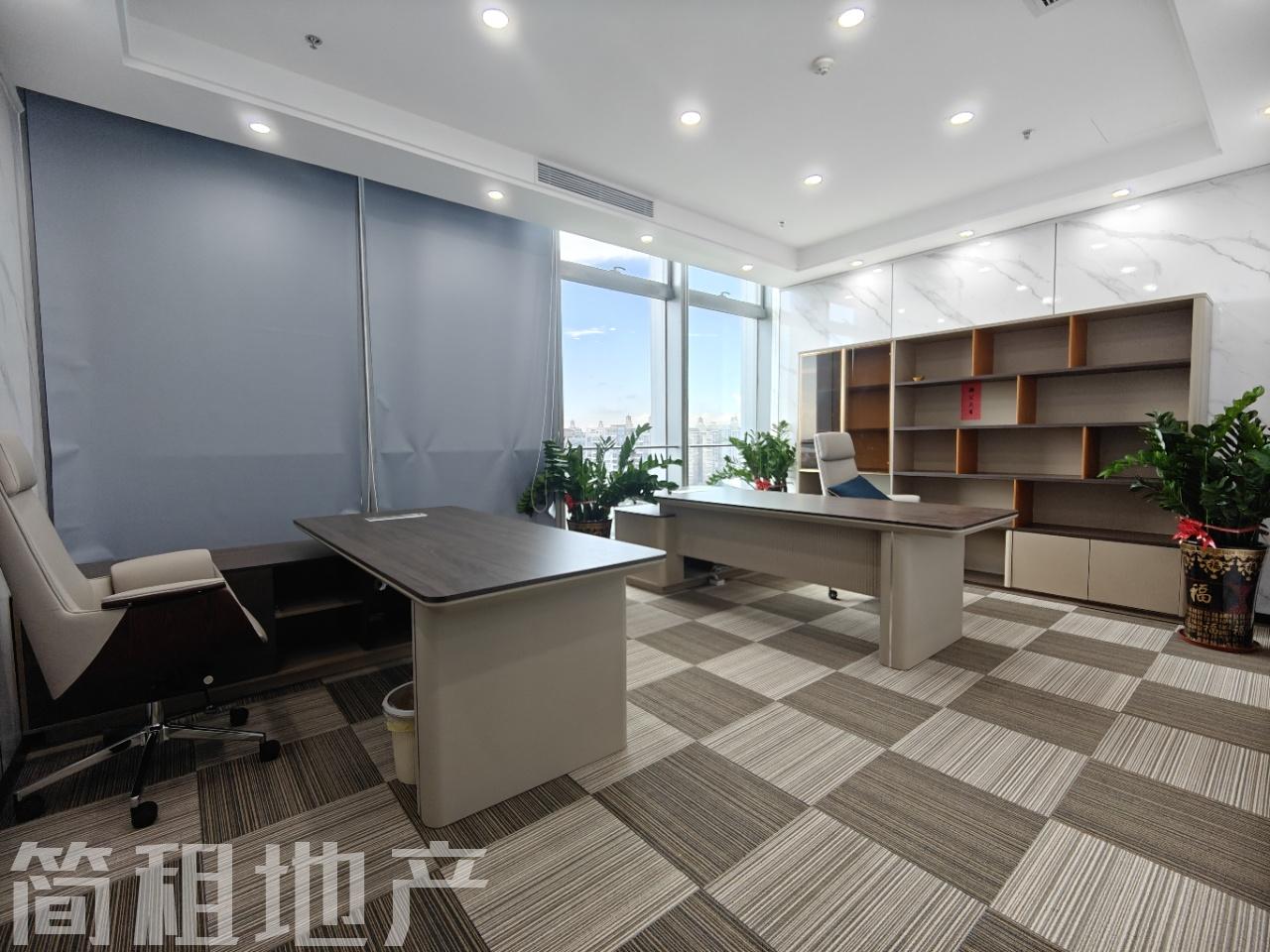 宝中双子地标 前海人寿金融中心精装353.8平 电梯口