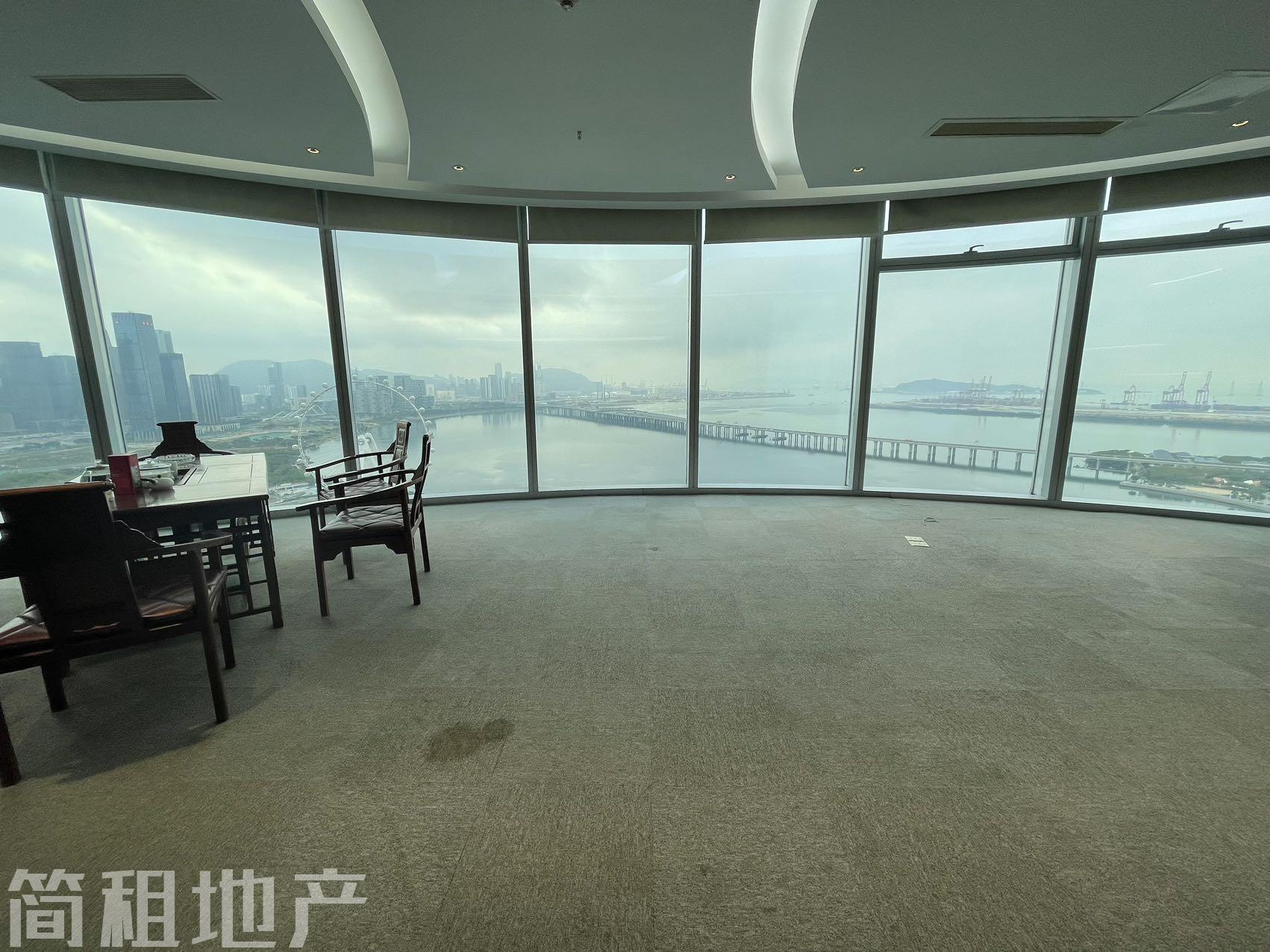 东南双面采光看海 超大气老板室 卓越宝中时代广场特价出租