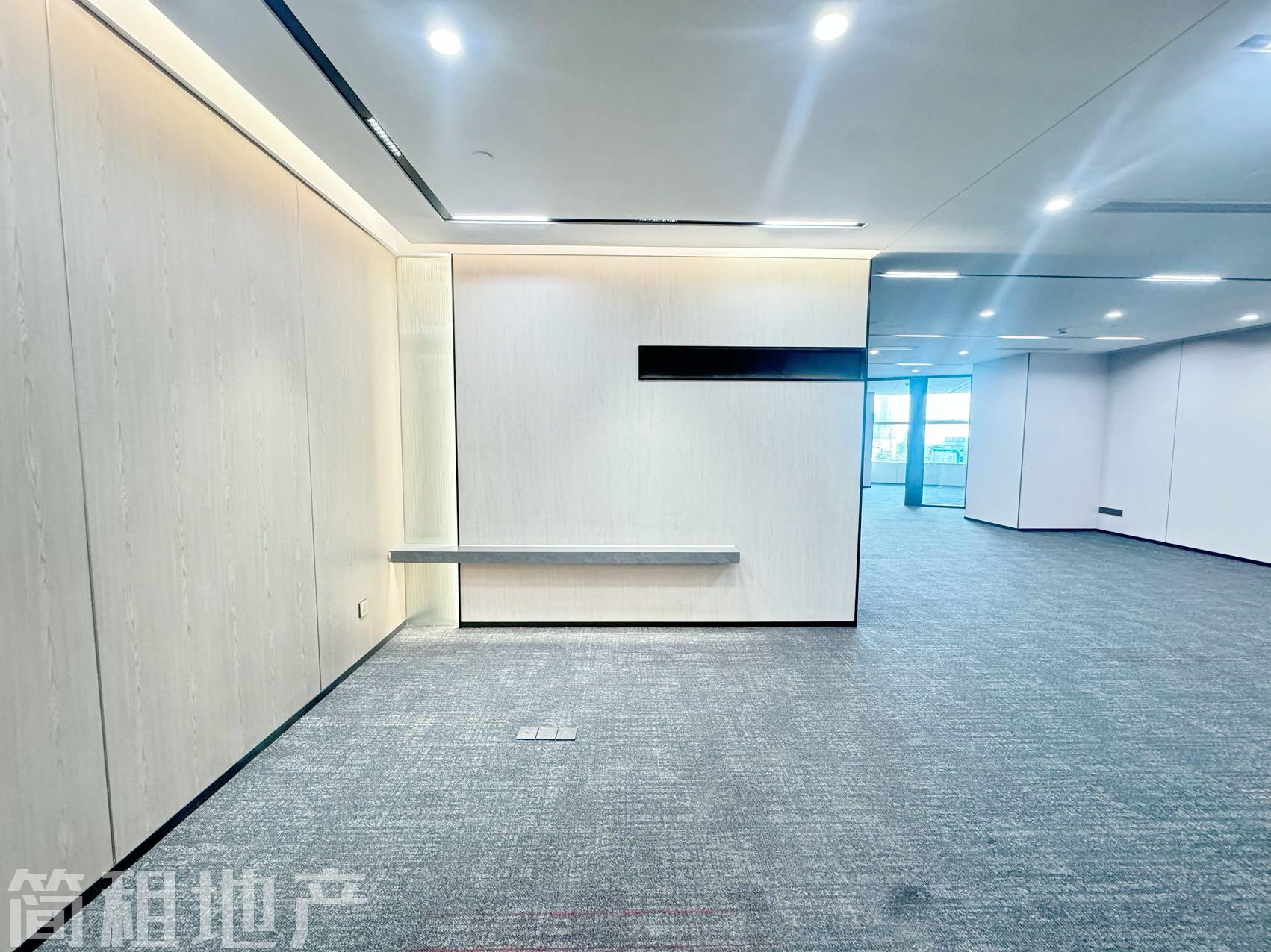 前台大 户型方正 带家具 全新装修 近地铁 汉唐
