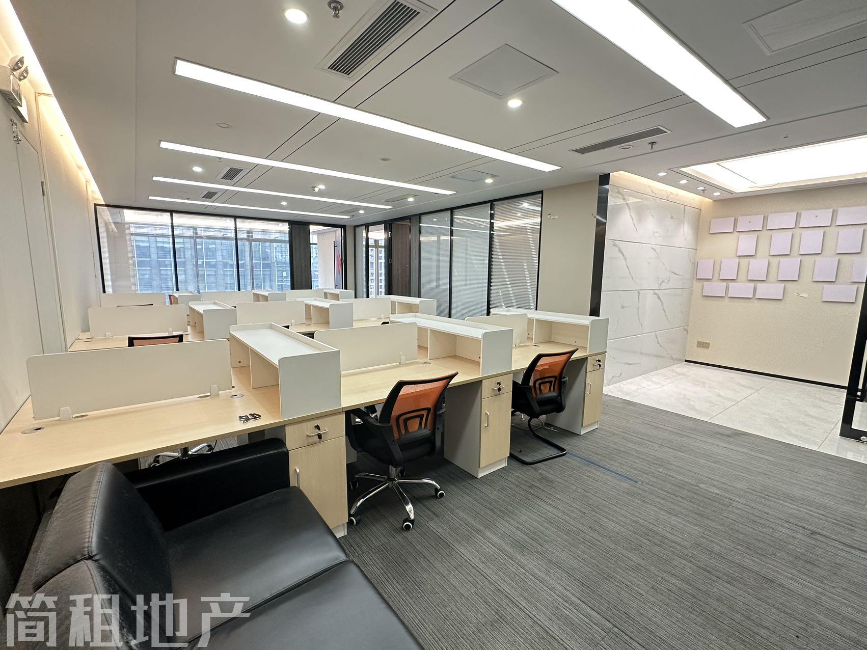 带家具 楼下就是地铁 24小时空调 豪威科技大厦 带公共阳台