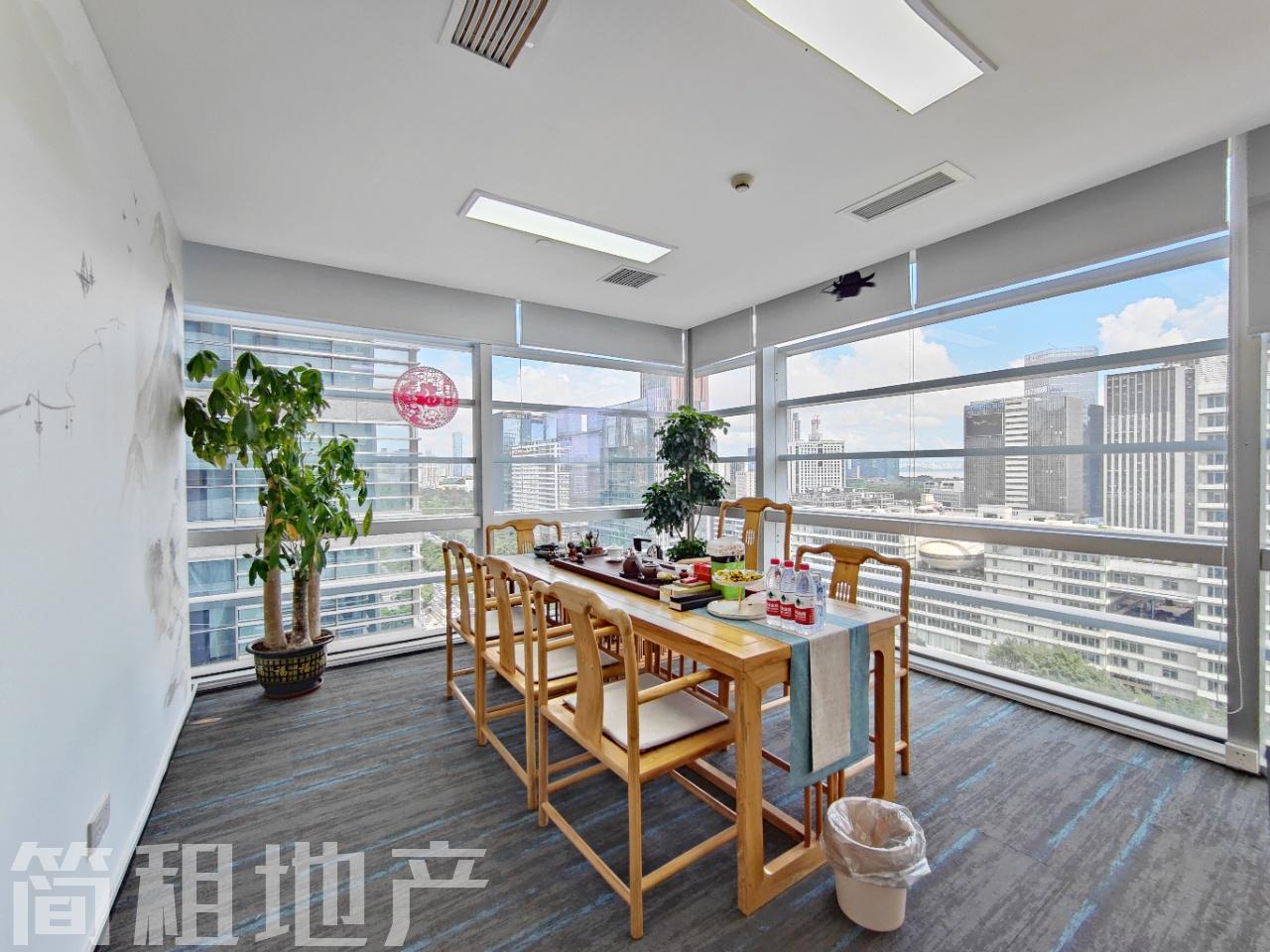 东南采光好  正地铁口 大冲商务中心 周边配套成熟 万象天地商圈