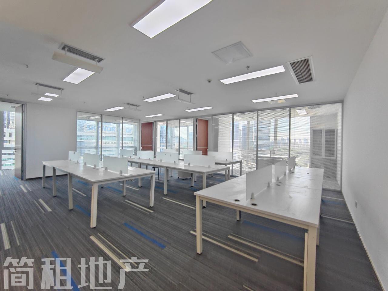 双面采光  正地铁口 大冲商务中心 周边配套成熟 万象天地商圈