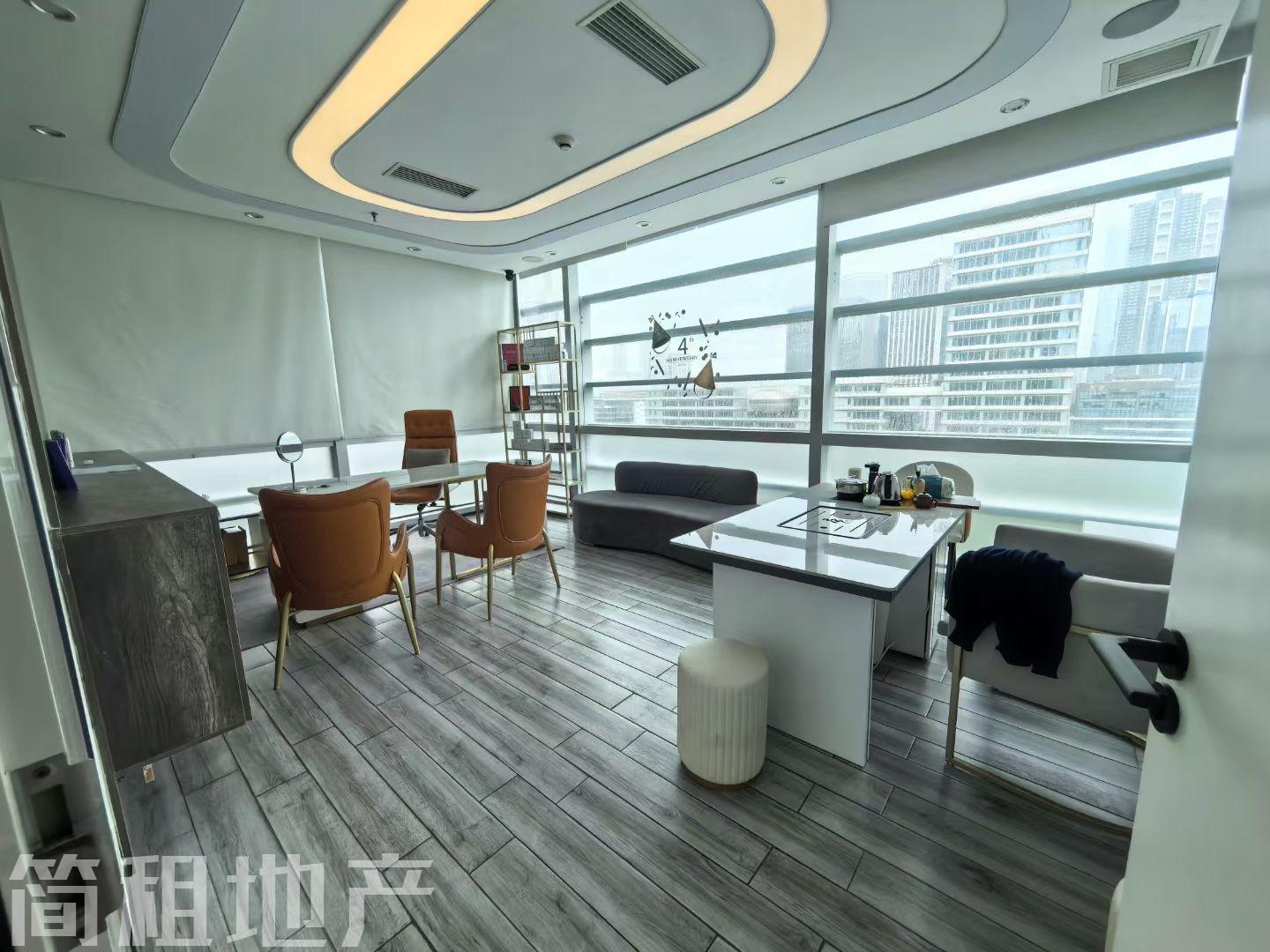 美容装修 不限行业 正地铁口 大冲商务中心 周边配套成熟 万象天地商圈