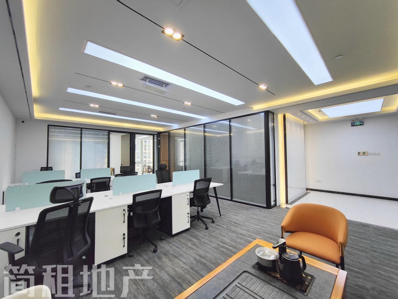 带家具 户型好 大冲商务中心 周边配套成熟 万象天地商圈