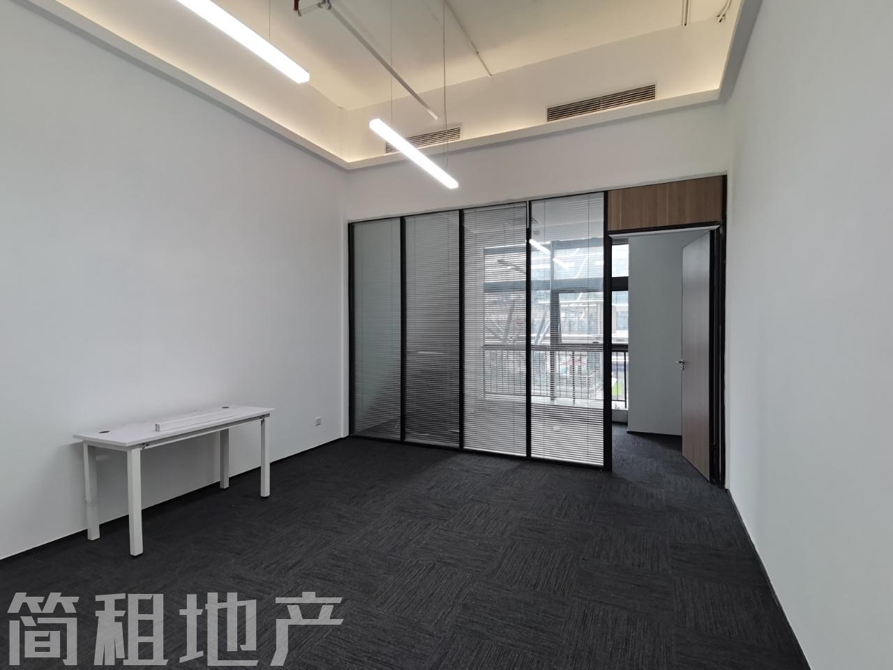 双地铁口 初创公司看过来万庭大厦精装86平 1+1格局