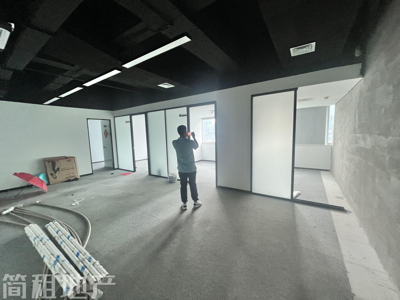 户型方正 利用率高  近地铁 深南首排 一手房东 使用率高 创维大厦 