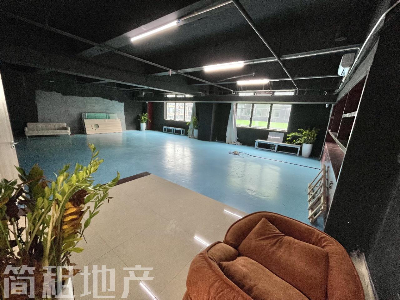 带超大直播间 停车位充足 近地铁 海大创意园 24小时空调