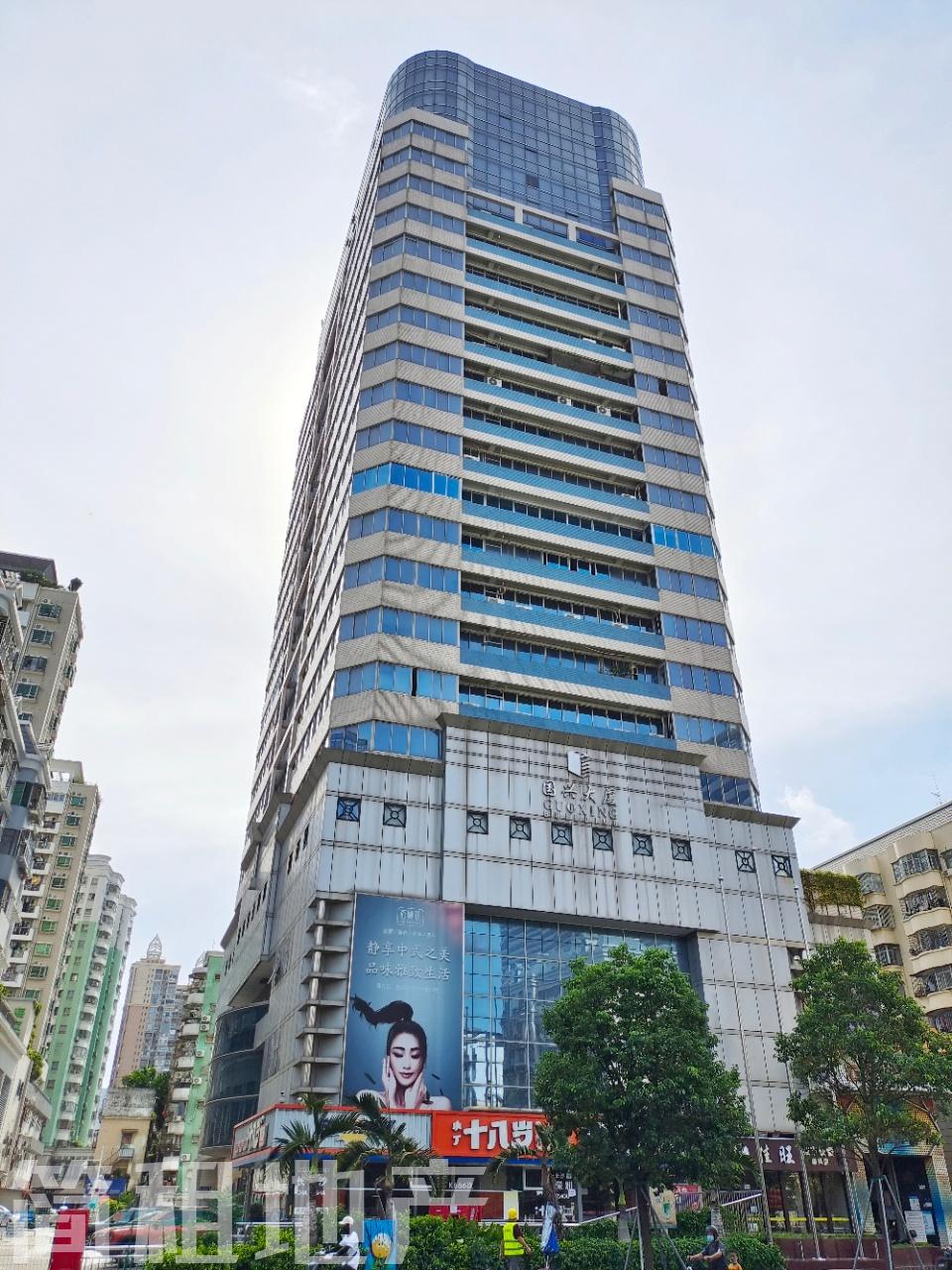西北双面采光 大小均有 可红本备案 不限行业 国兴大厦