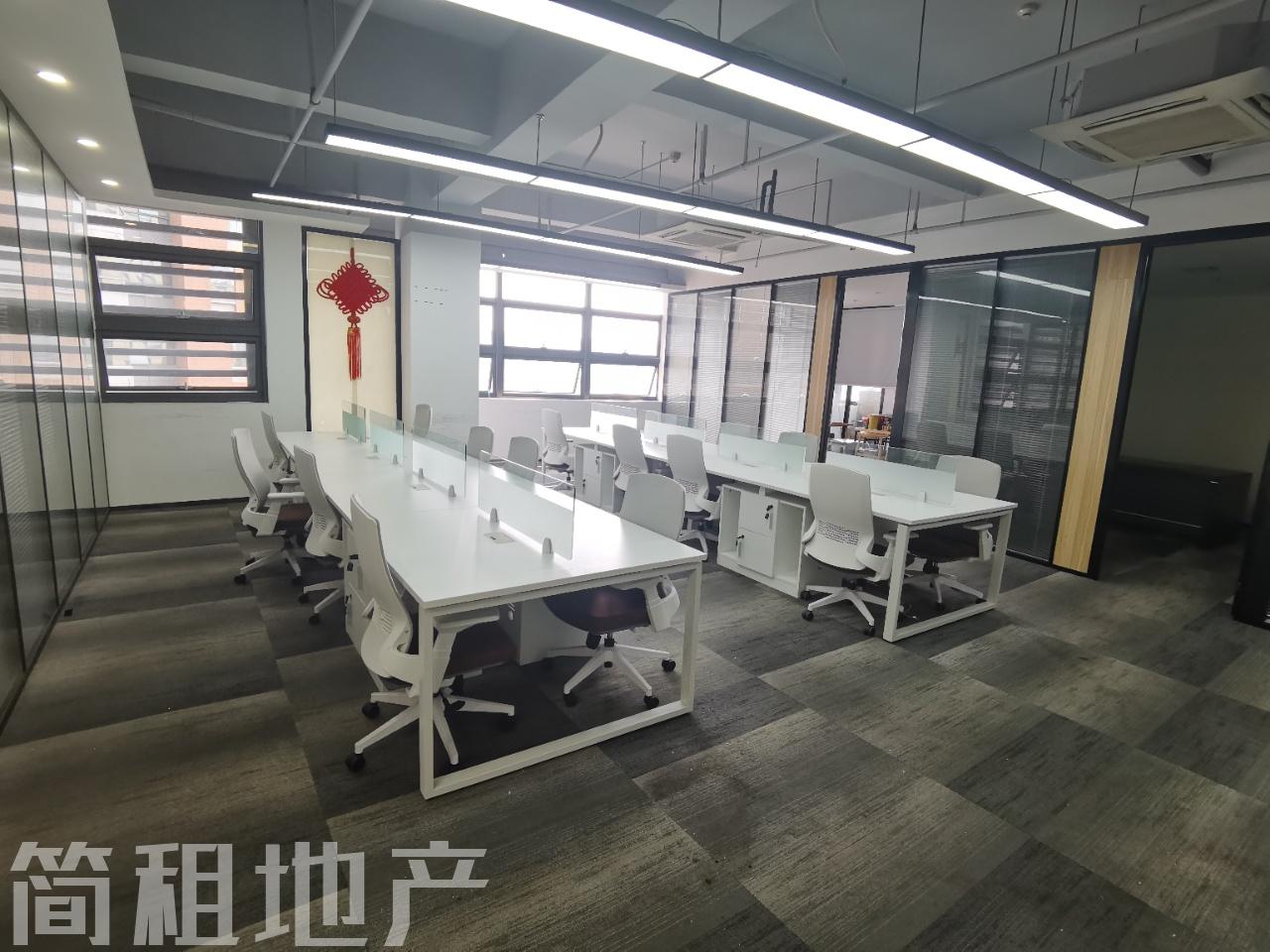 带家具24小时空调 TCL国际E城 园林式办公 低密度环境很好
