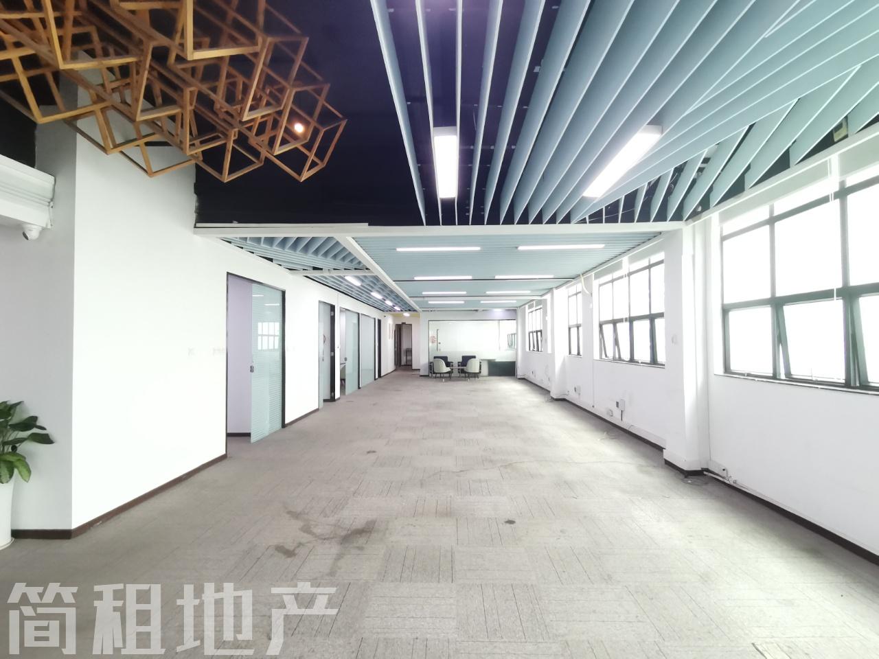 带独立卫生间 户型方正  5号线大学城地铁站 云谷二期 