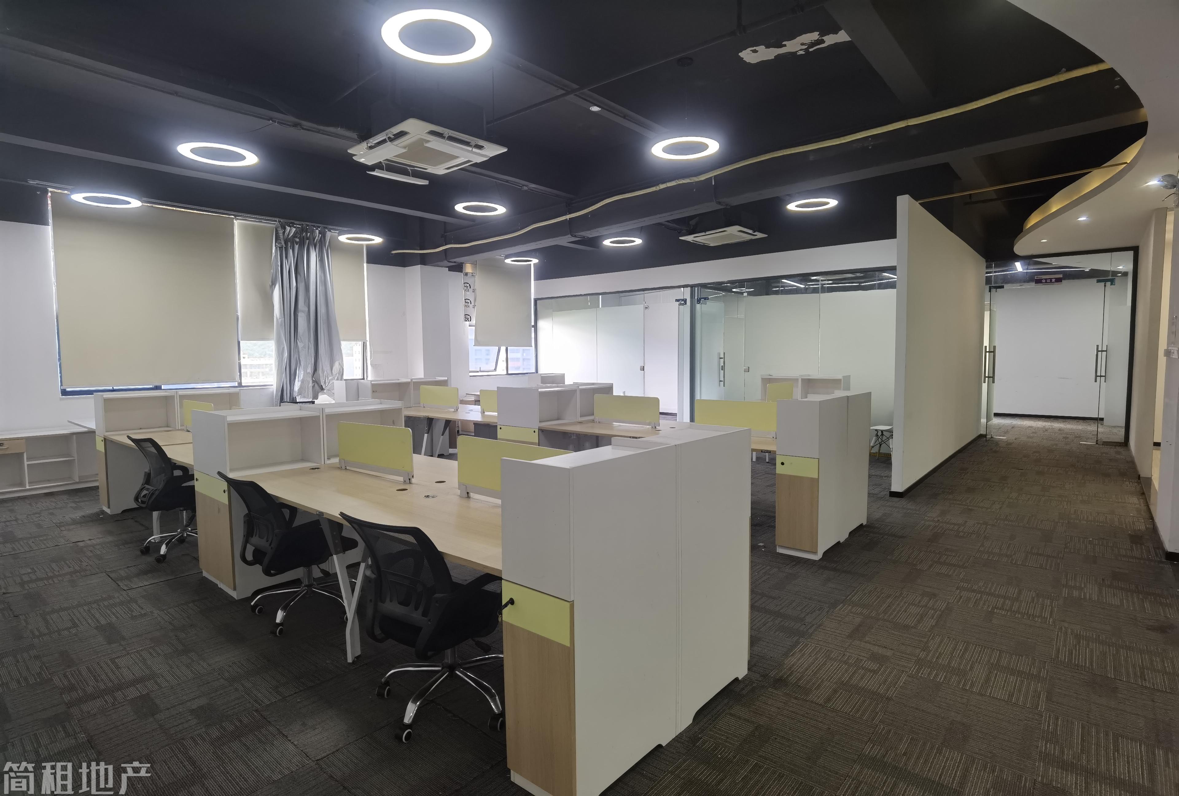 带家具 双面采光  5号线大学城地铁站 云谷二期 