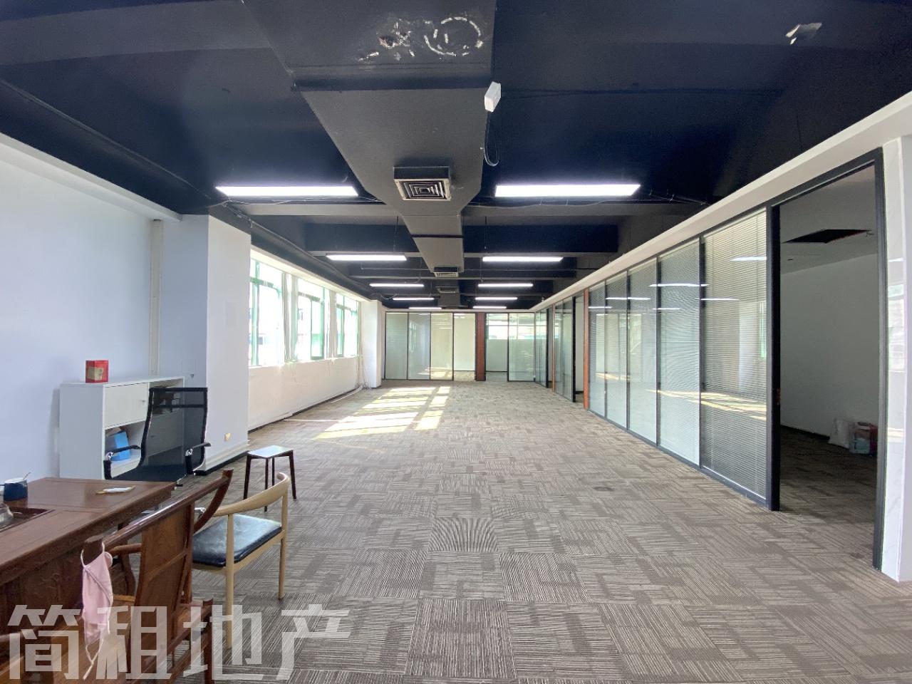 双面采光 精装 双地铁 虚拟大学园 密度低