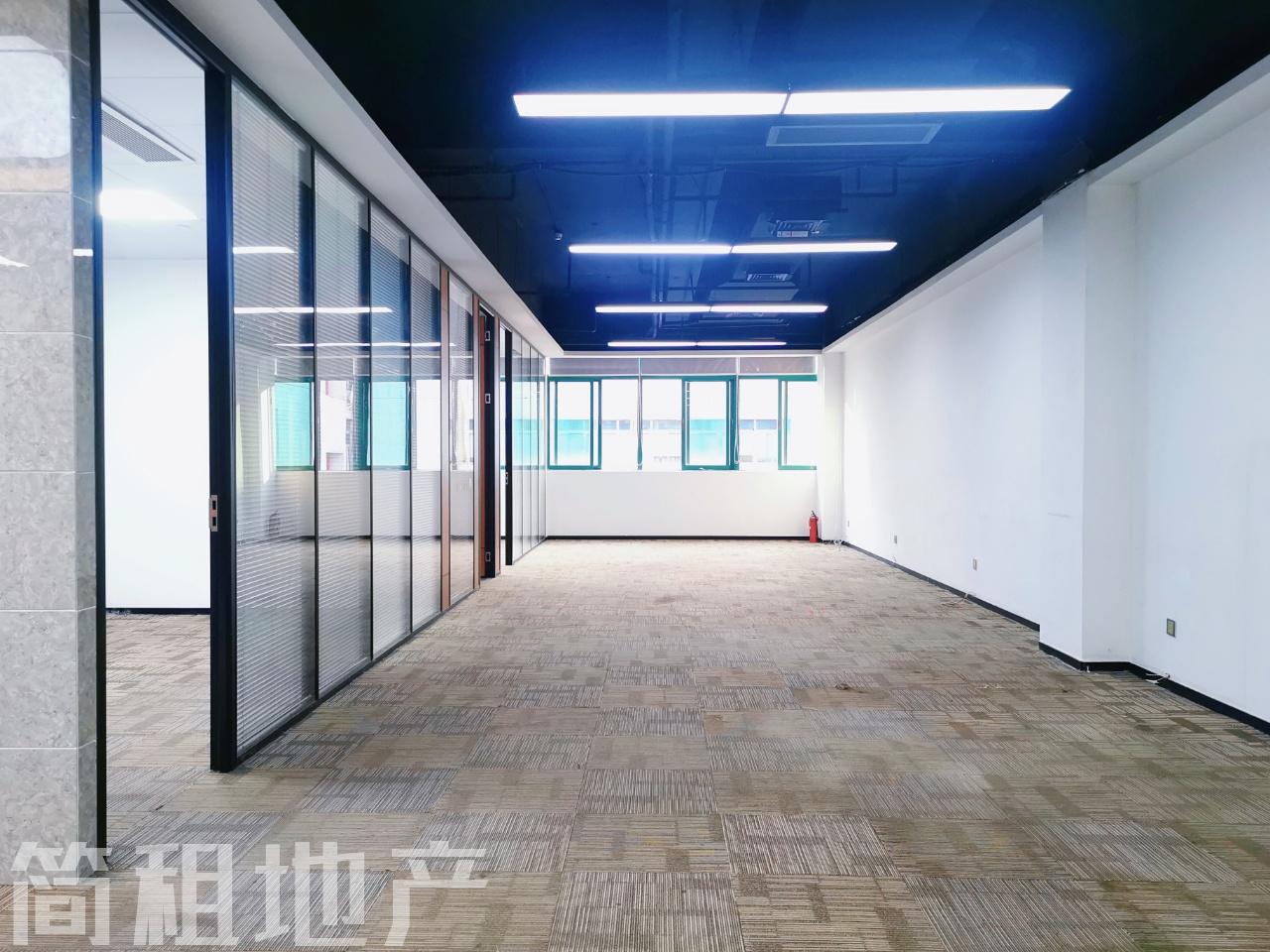 户型方正  精装 双地铁 虚拟大学园 密度低