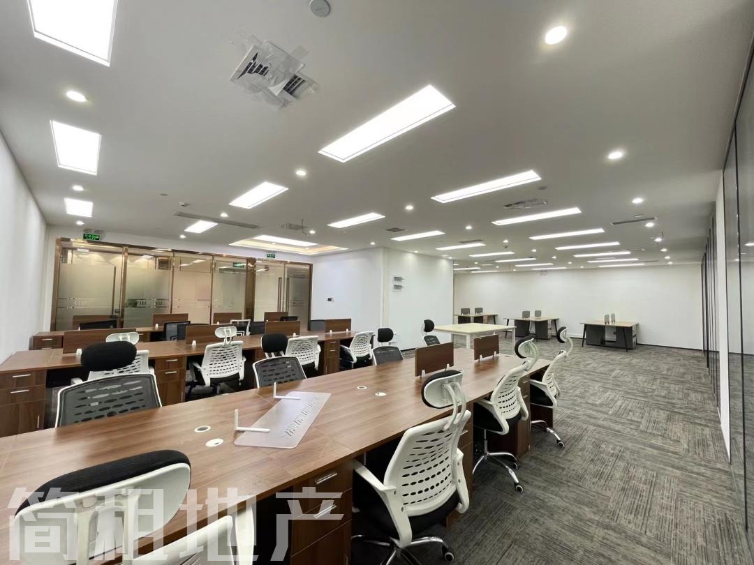 正电梯口 带家具 大冲商务中心 楼下就是地铁 周边配套成熟