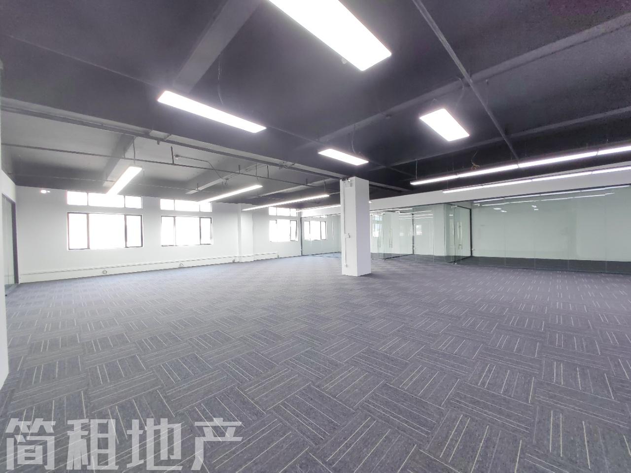 电梯口位置 园区文化创意可申请补贴 南山睿园 近地铁 
