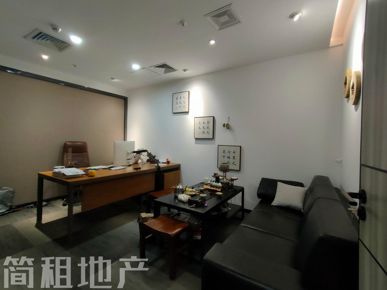 5个房间 适合直播 高新技术产业园 地铁口近 性价比高