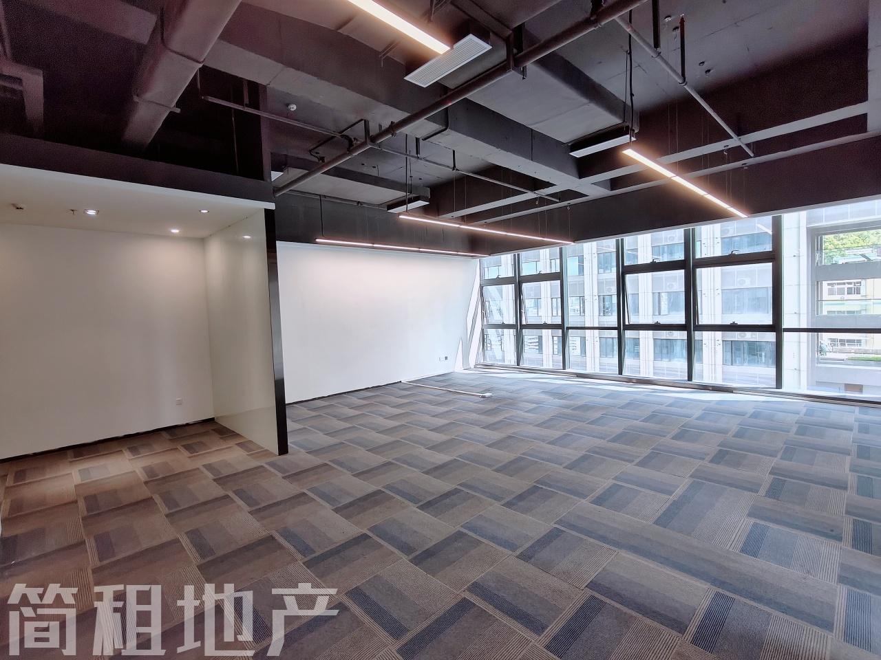 东南双面采光九方广场精装240平 使用率六成 业主直租