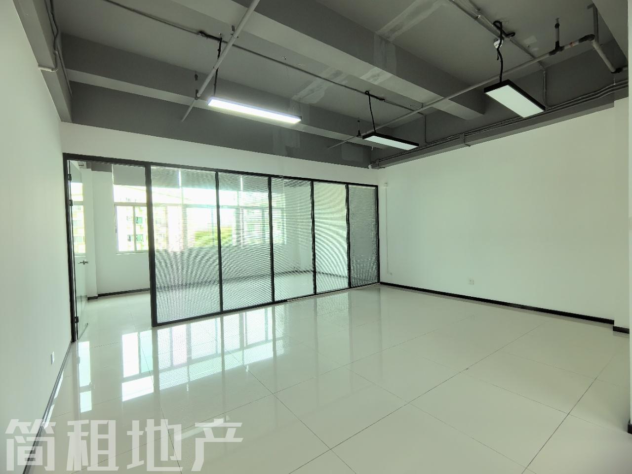 户型方正 全新装修 明亮科技园 双地铁 带公共配套