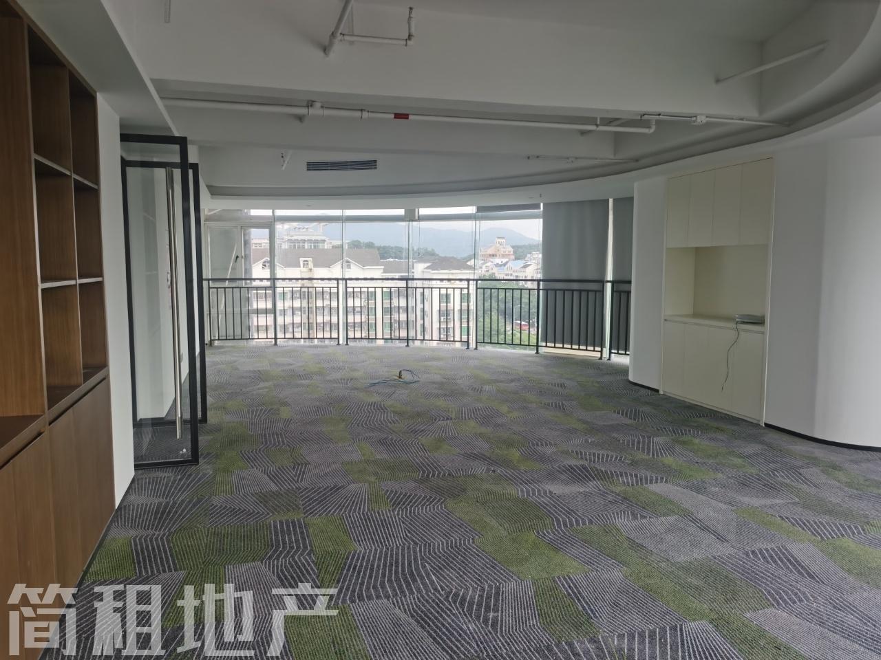 大小均有 周边配套成熟 一手使用率 鼎新大厦 楼下就是地铁 