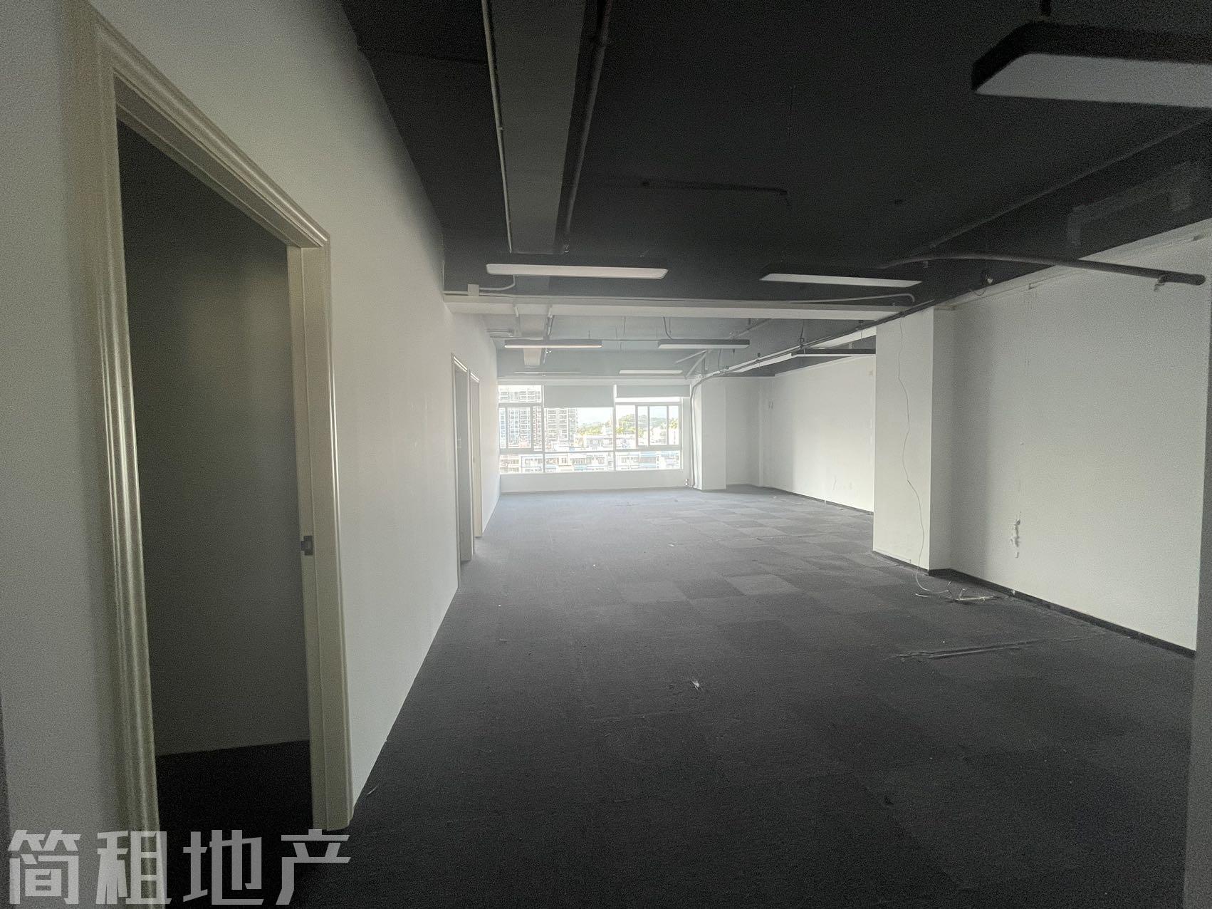  周边配套成熟 一手使用率 鼎新大厦 楼下就是地铁 