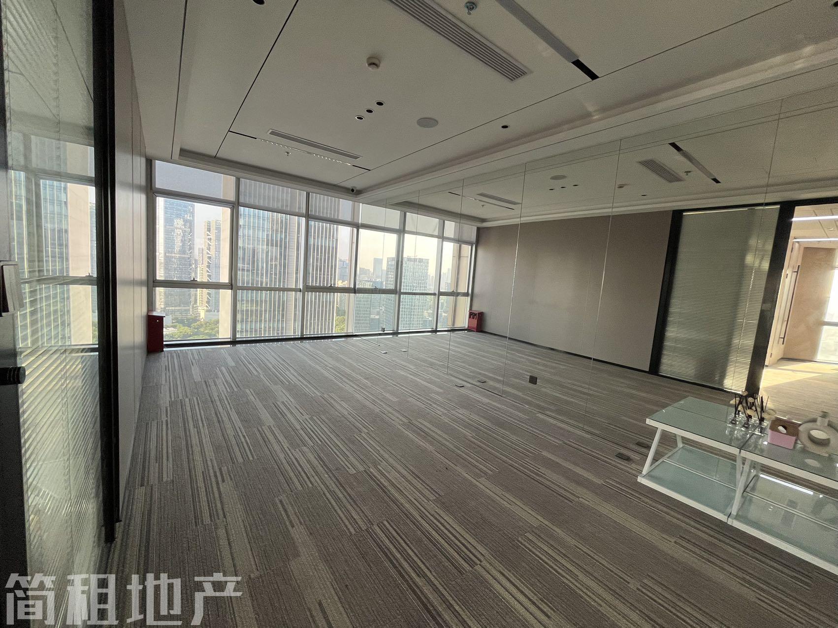 精装 高区 鹏润达广场 楼下就是地铁 24小时空调 