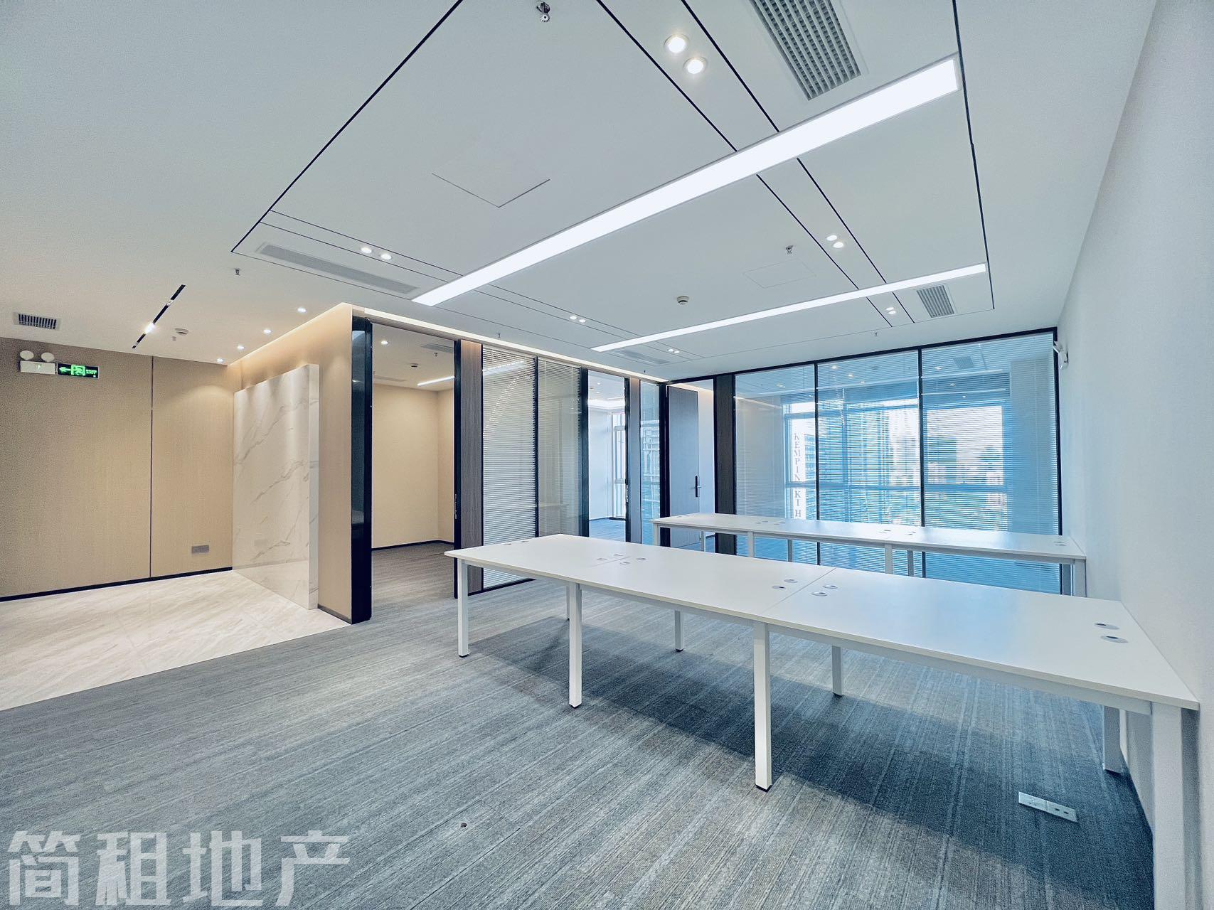 标准户型 带公共会议室 鹏润达广场 楼下就是地铁 24小时空调