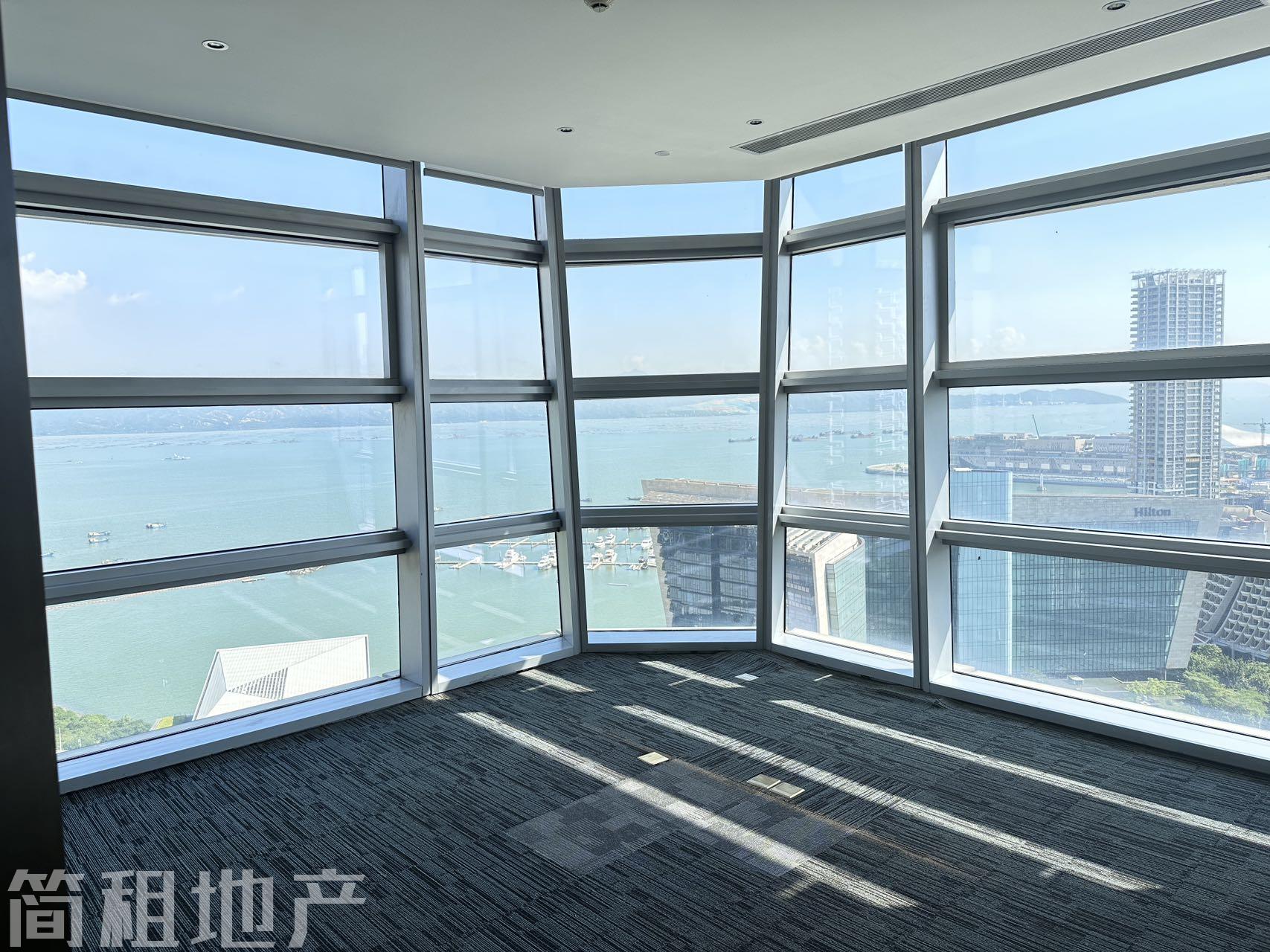 东南双面采光无敌海景 招商局广场精装679平