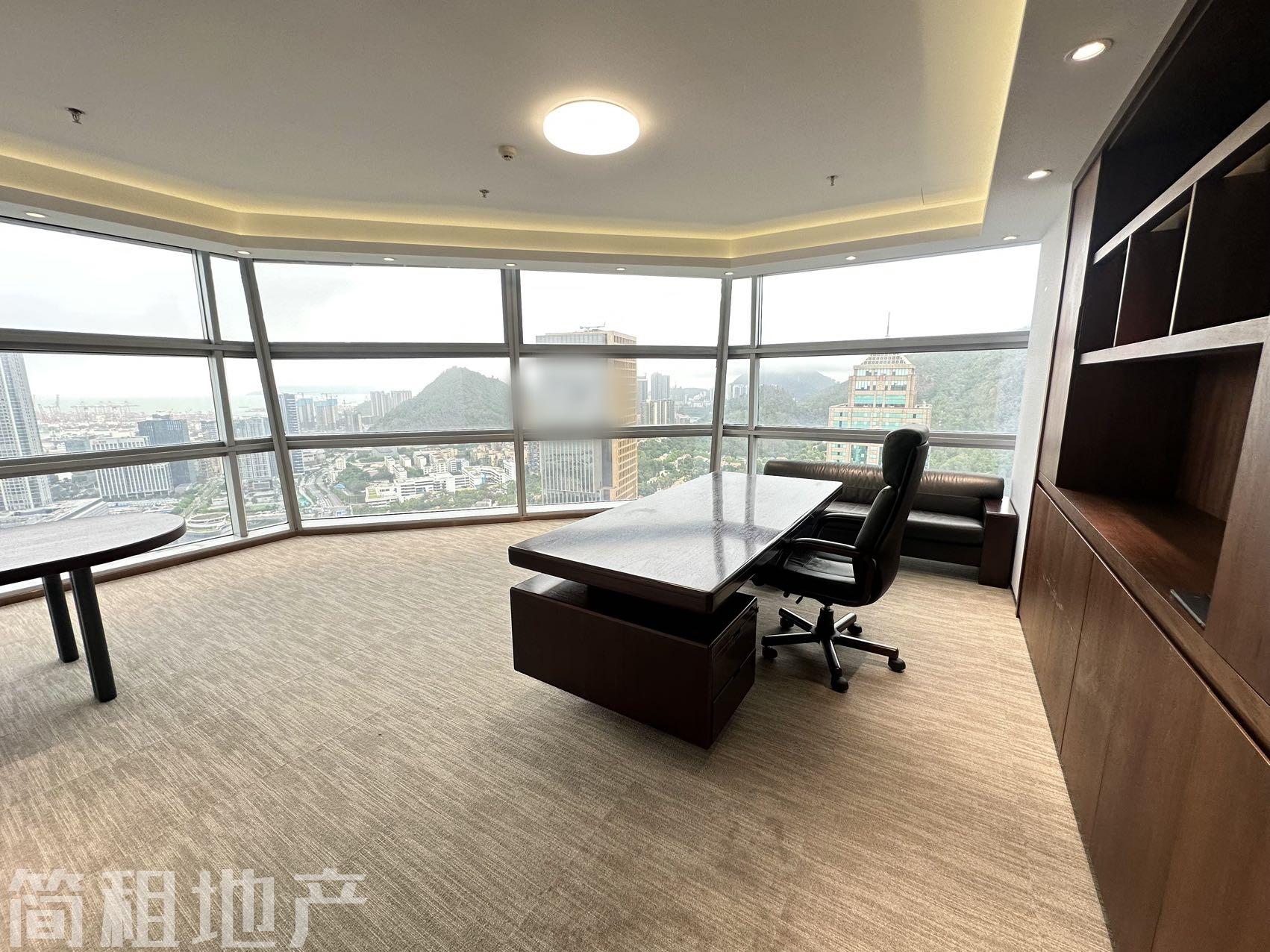 无敌海景带独立阳台 招商局广场精装365平 使用率70