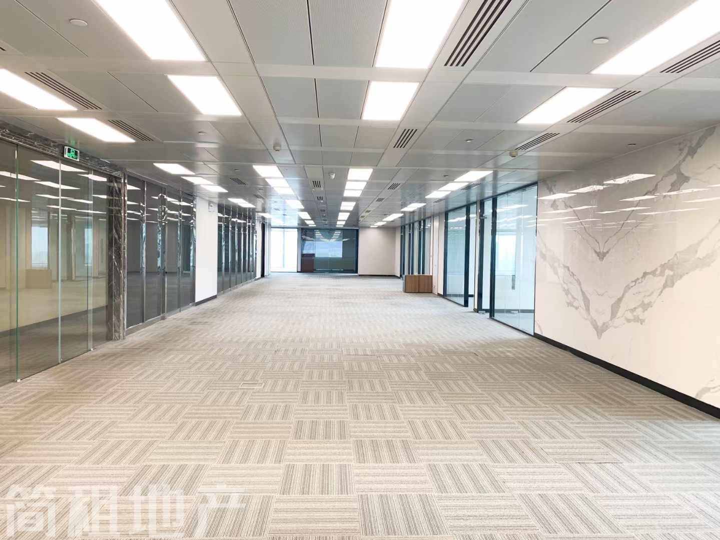 罗湖京基100开发商直租500平带装修电梯口 拎包办公