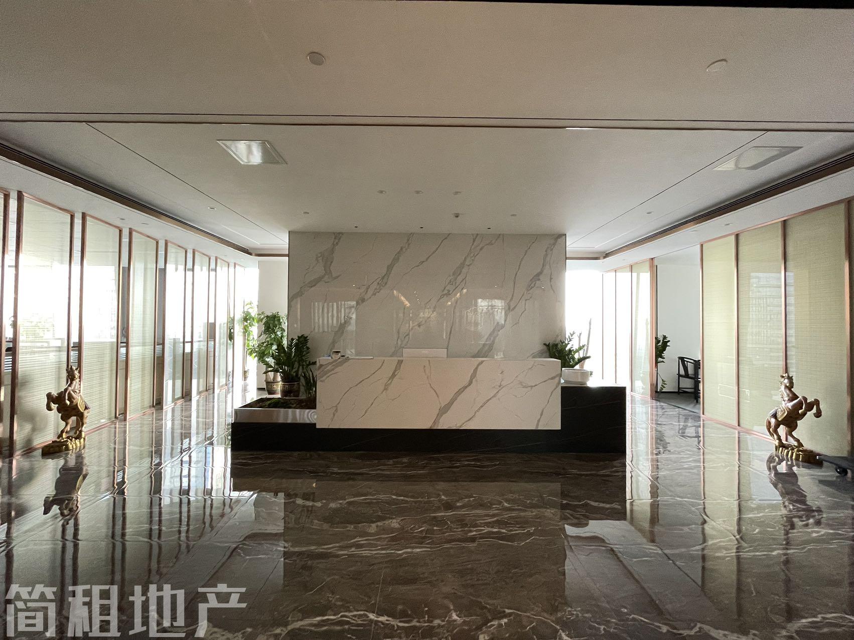 豪装带家具 正电梯口 钻石塔 喜之郎大厦 一手直租 24小时空调