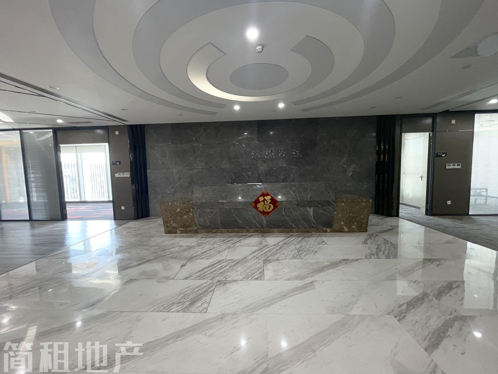 超大前台 正电梯口 一手直租 海信南方大厦 空调全天自控