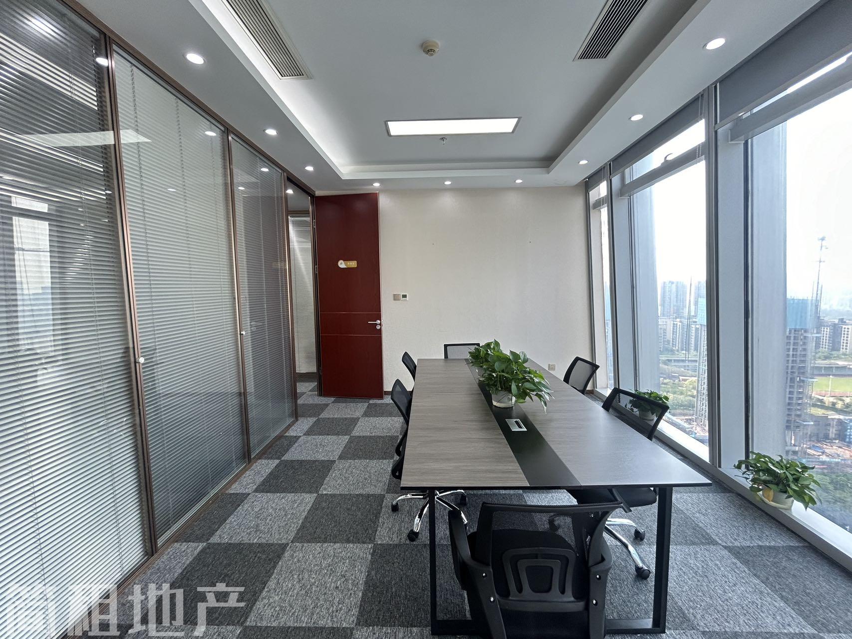 带家具 一手直租 房产证面积 卓越前海壹号 周边配套成熟_简租地产