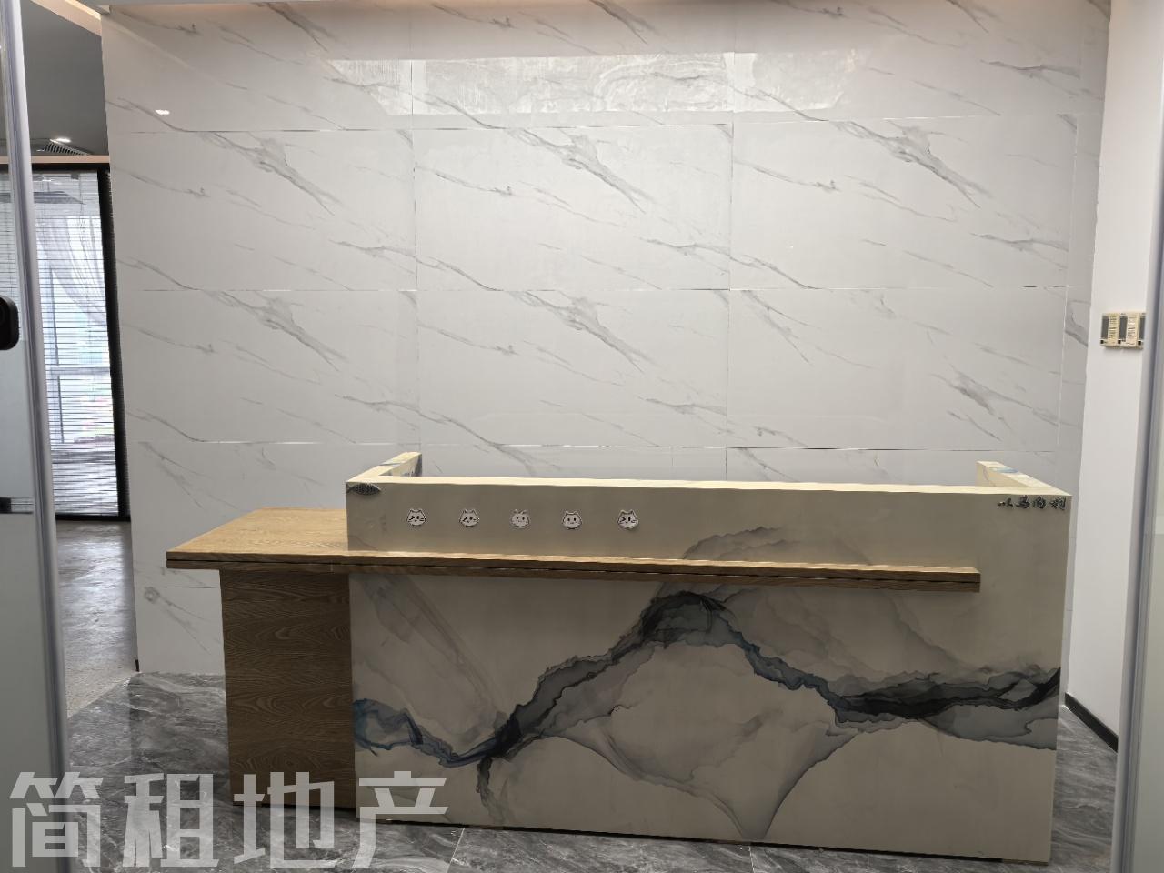 不限行业 可接上下水 华润置地E座 楼下配套成熟 