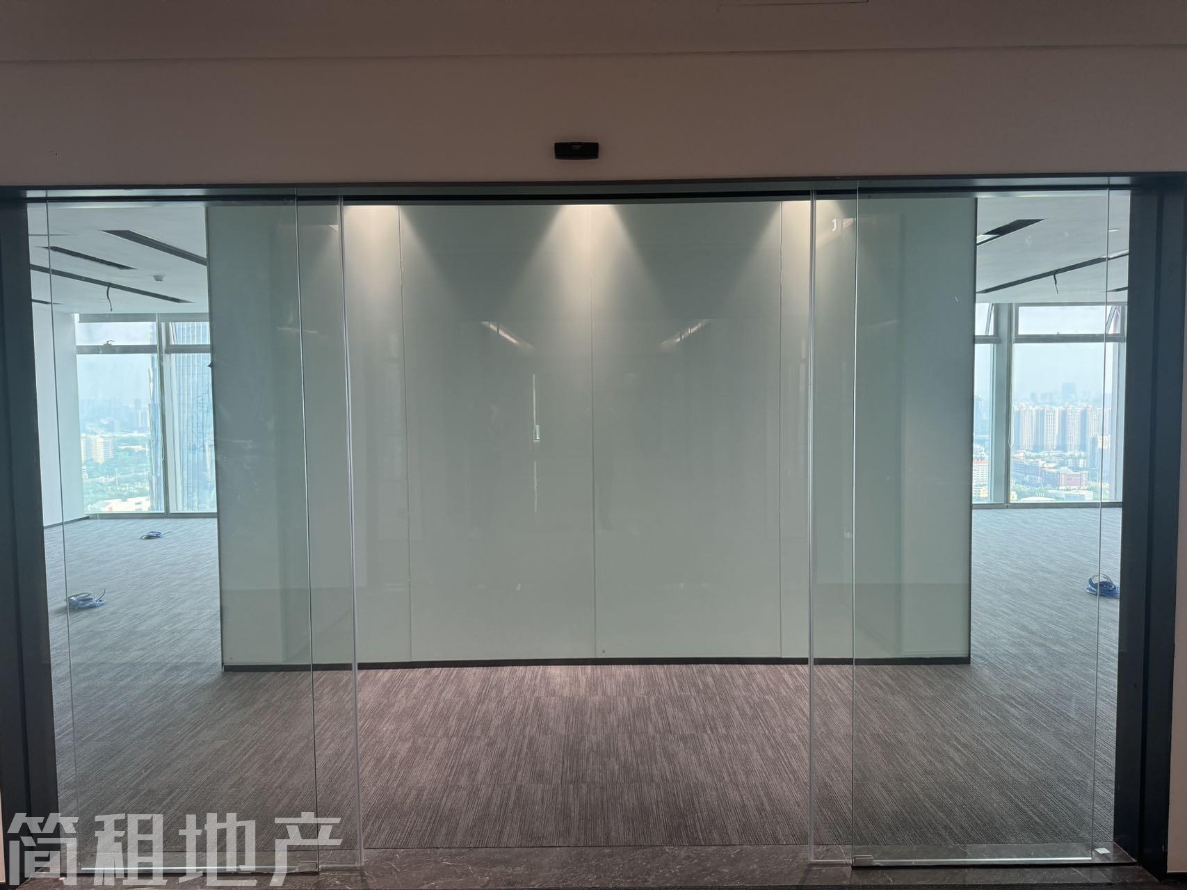 高层东南双面采光 玺玥大厦精装328平 楼下就是地铁口