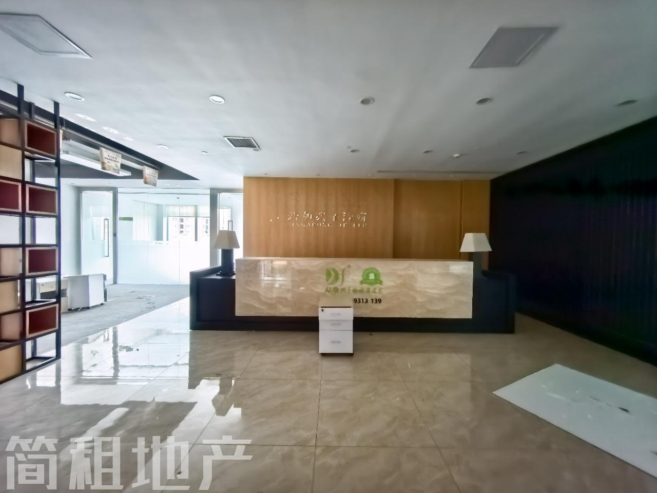 正对电梯口超大气前台 大冲商务中心使用率65 双面采光