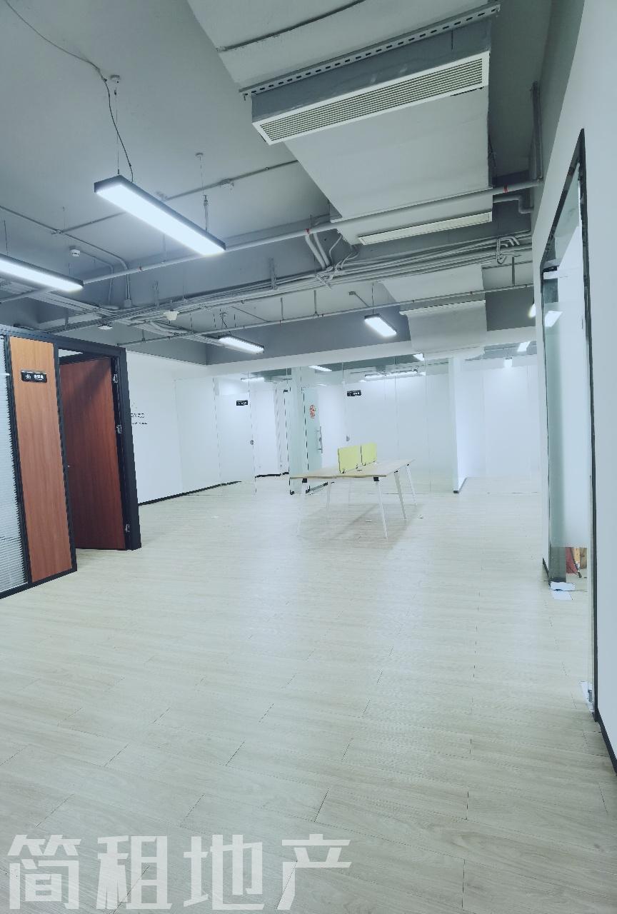 双地铁 性价比高 留学生创业大厦 带阳台