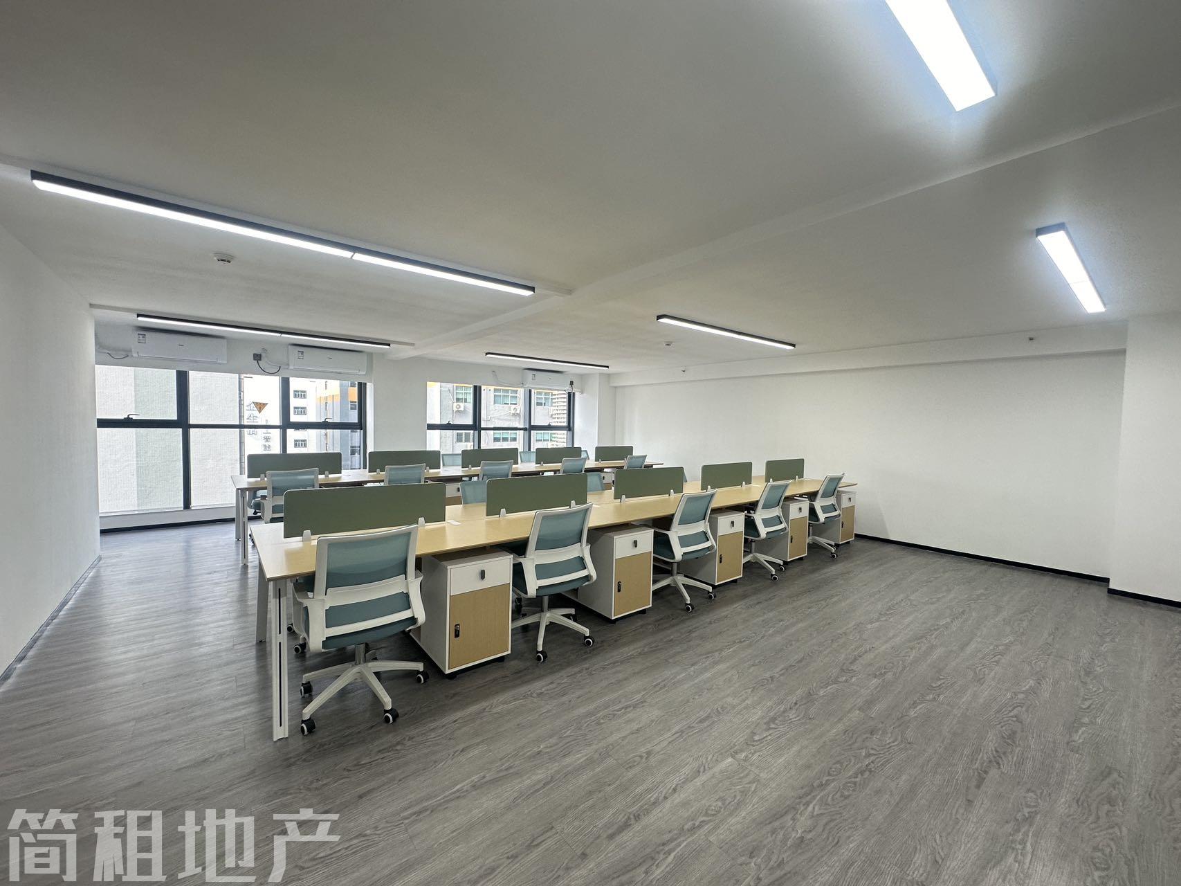 卓汇佳广场，复式标准层高，龙华中心区，厂房价的写字楼