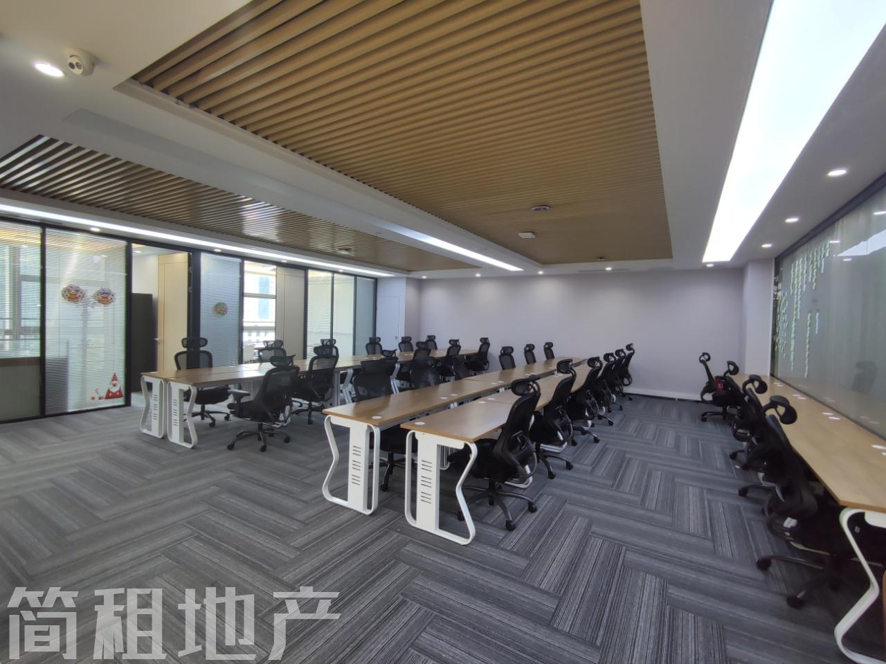 正电梯口 带家具 粤美特大厦 近地铁 一手直租 24小时空调