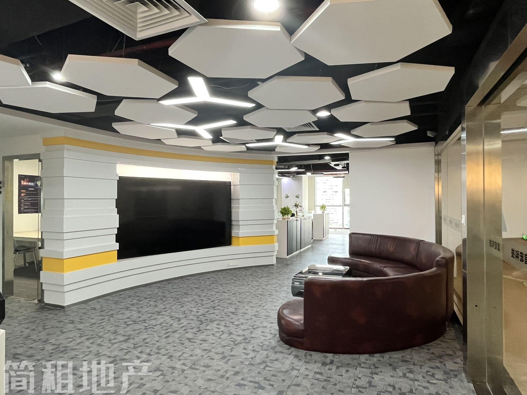 精装半层 看海景 带家具 双地铁口 迈科龙大厦 户型方正