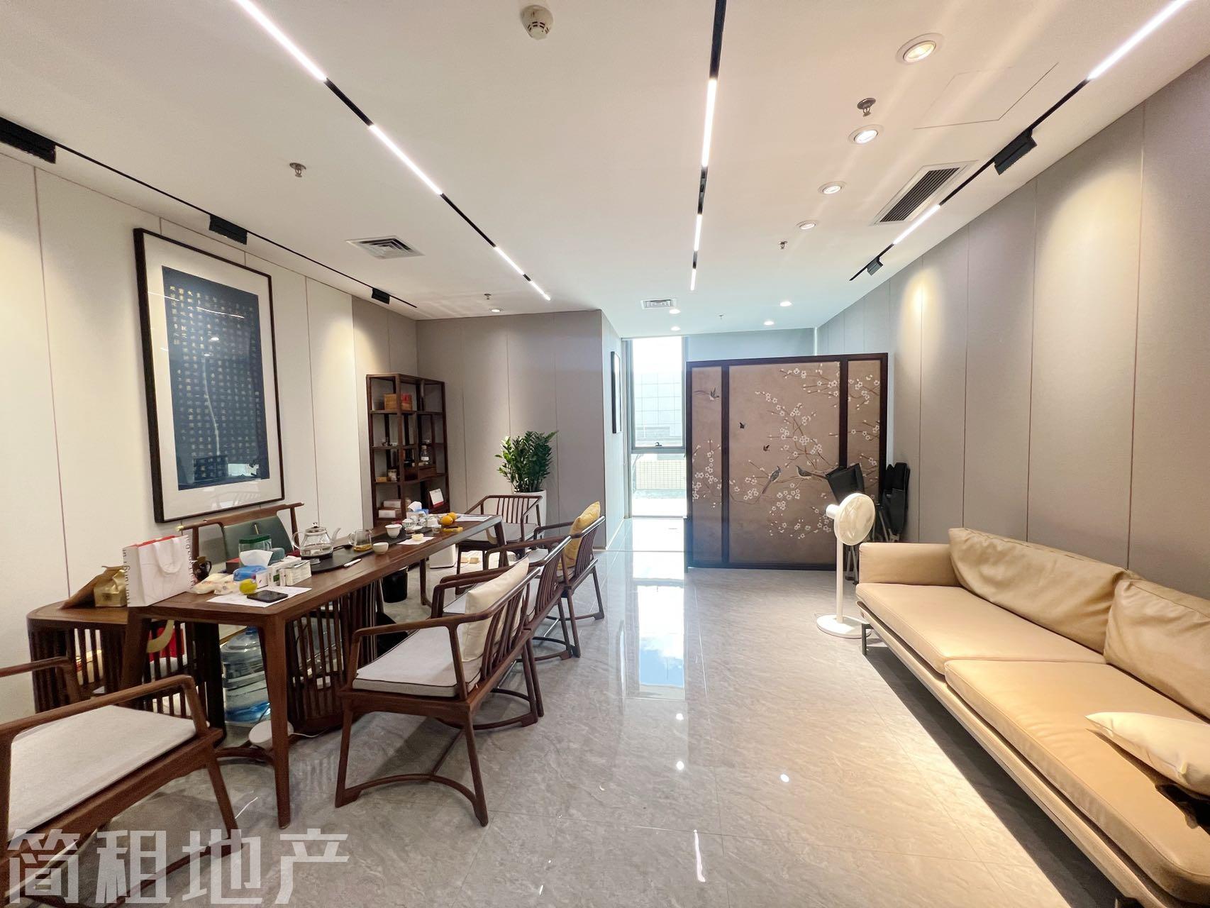 精装 适合接待 隔间多 带家具 中检大厦 24小时计流量