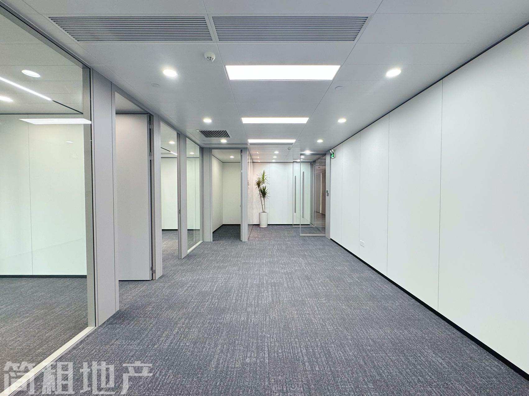 户型方正 可配家具 双地铁口 中检大厦 24小时计流量