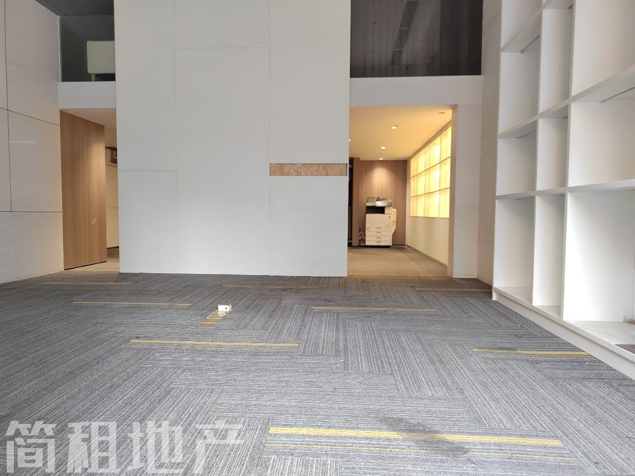 1楼户型 精装修复式户型，带空调，有上下水 金谷创业园