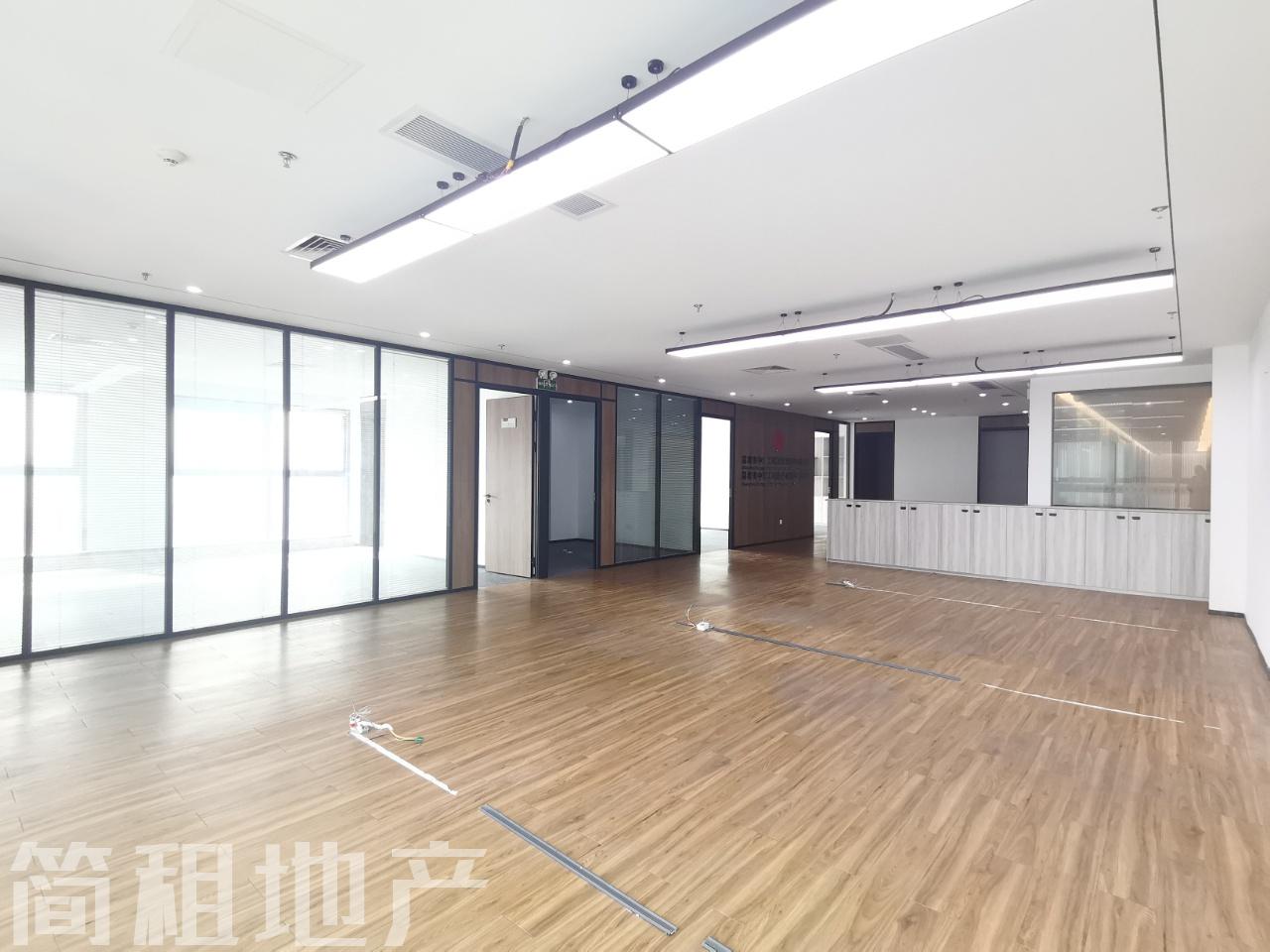 东南 隔间可以改 莲花广场 一手直租 近地铁 周边配套成熟